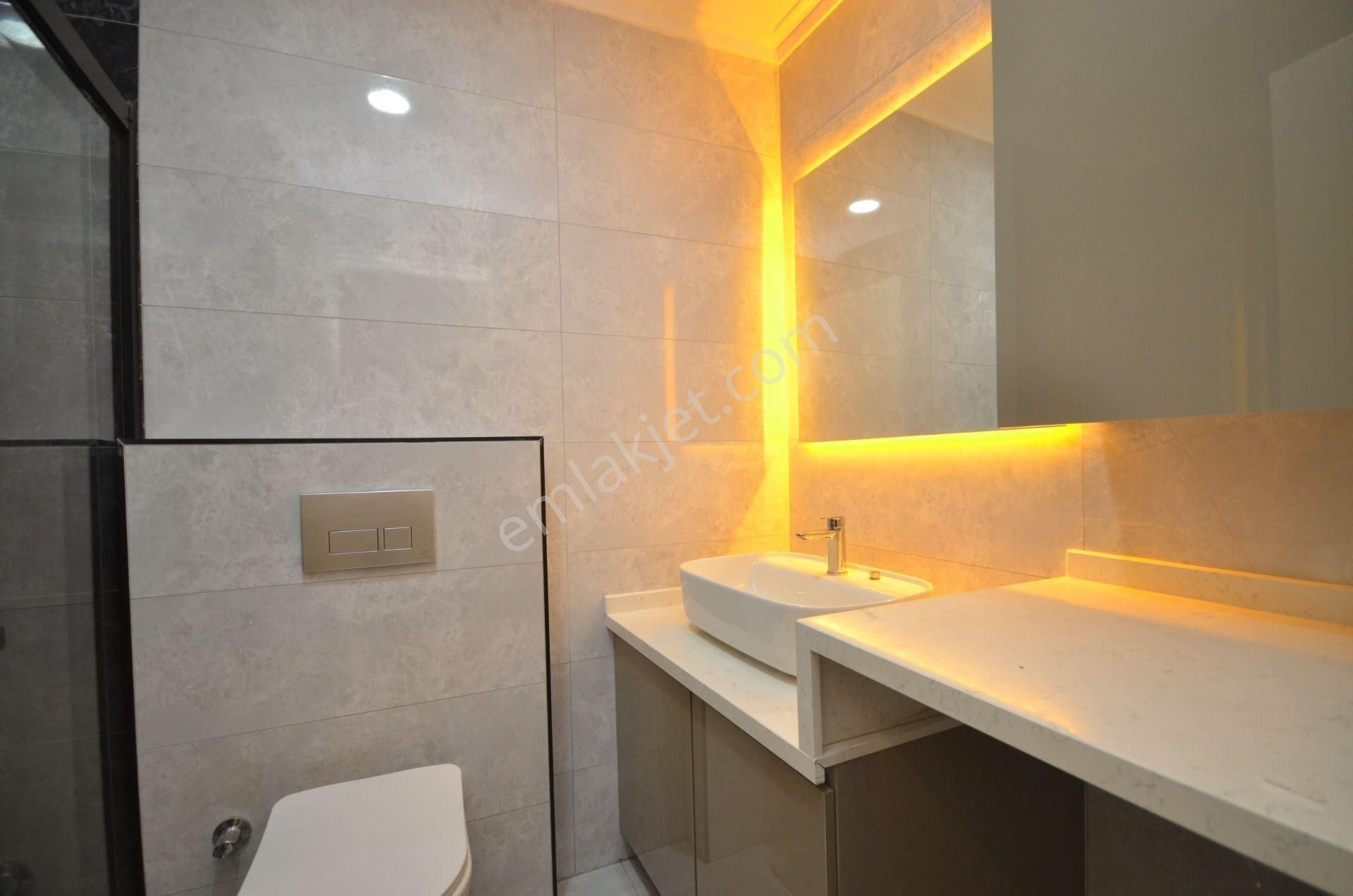 Alanya / Demirtaş’ta Deniz & Havuz Manzaralı, Full Eşyalı 2+1 Satılık Daire - Görsel 13