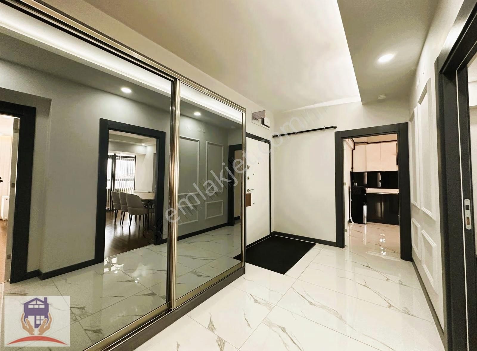 Süper Fiyat Okullar Bölgesinde K.otoparklı Güney Cephe 4+1 - Görsel 25