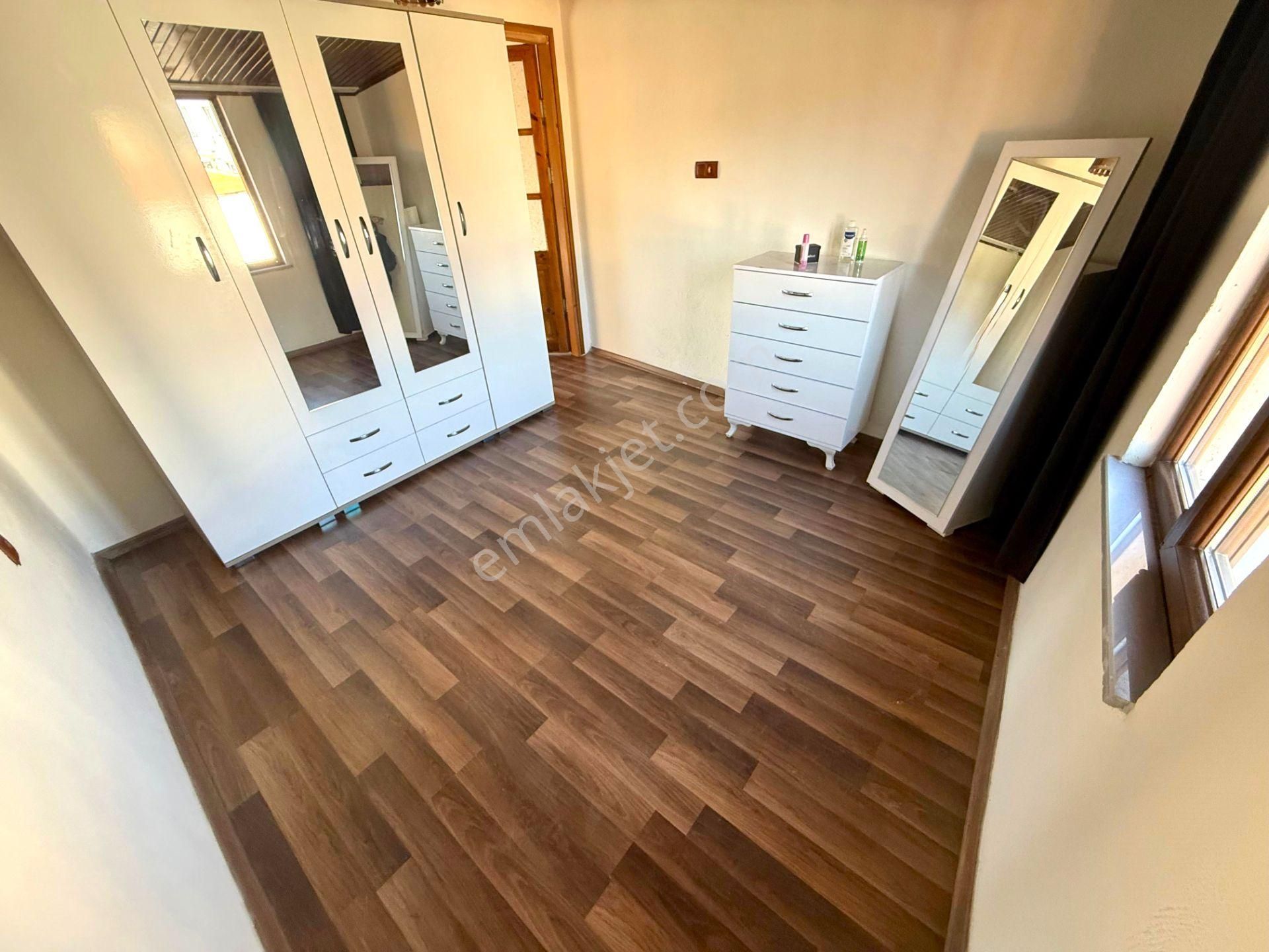 Yüksel'den Satılık Zeytinli Köyün'de Geniş Teraslı Fırsat 2+1 Daire - Görsel 7