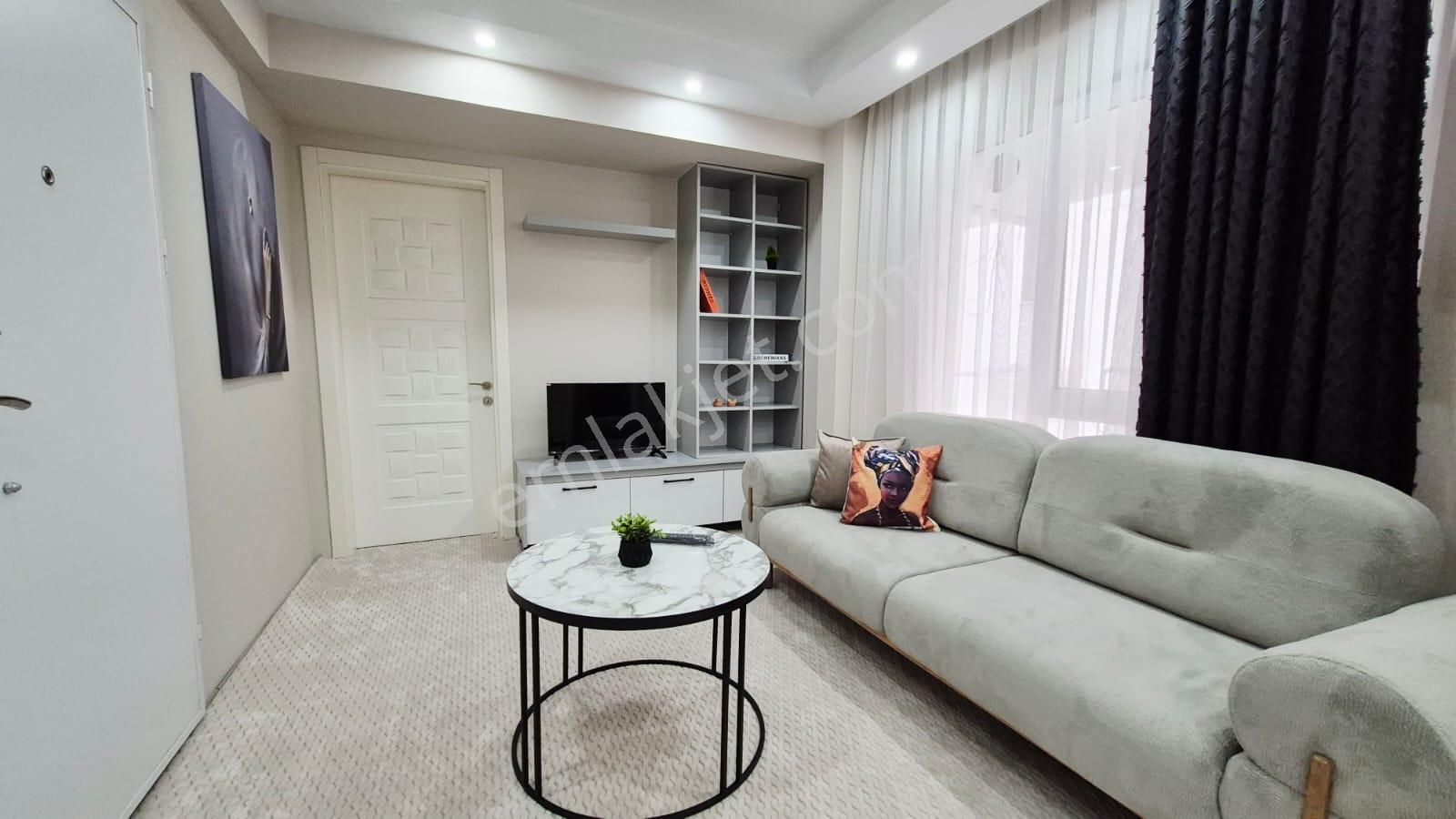 Sıfır Eşyalı Uygun Yarırımlık Merkezi Konumda Satılık 1+1 Apart