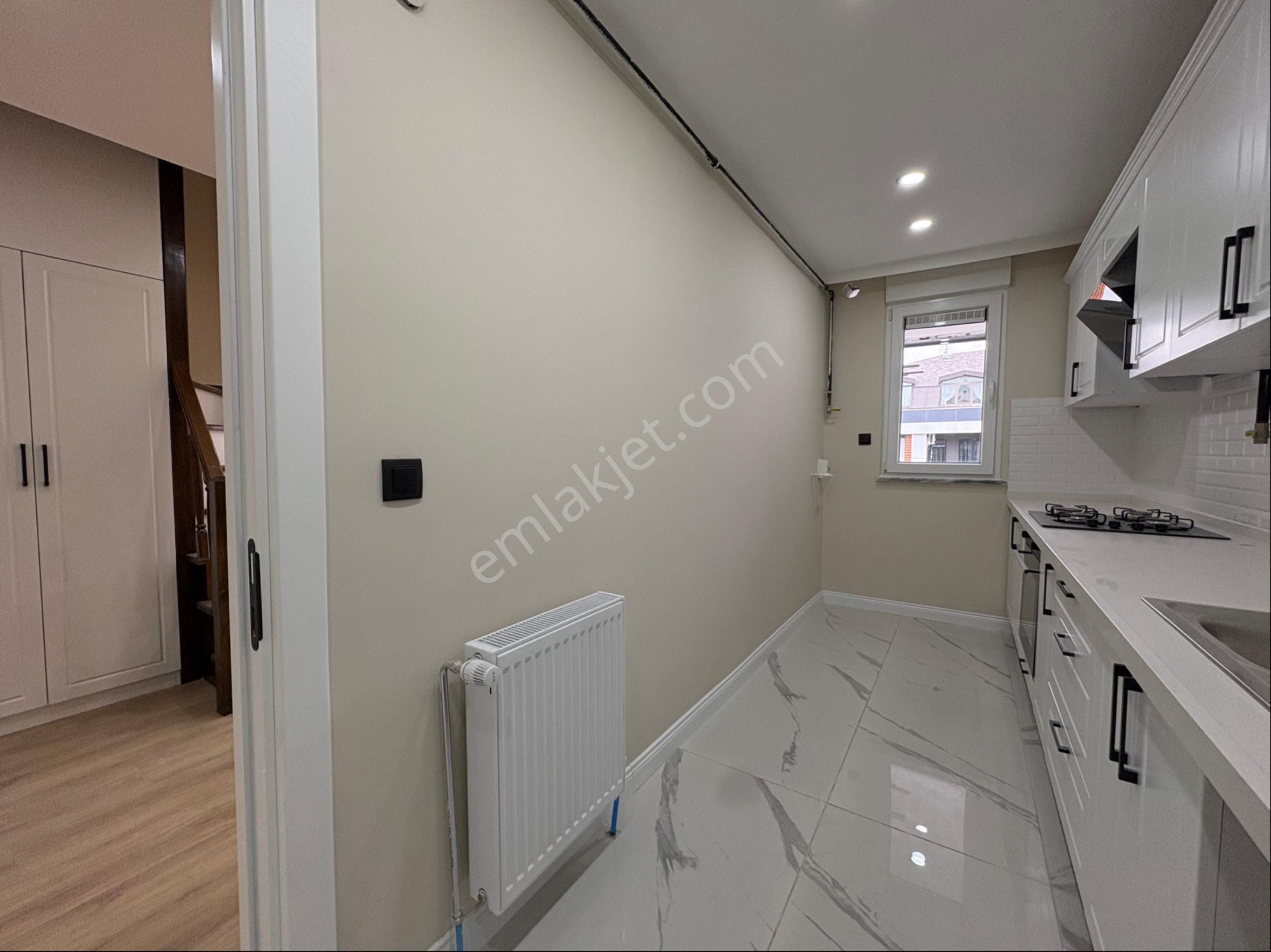 Altıntepe Kızılaya Yakın Teraslı 2+1 100 M² Net Dubleks - Görsel 8