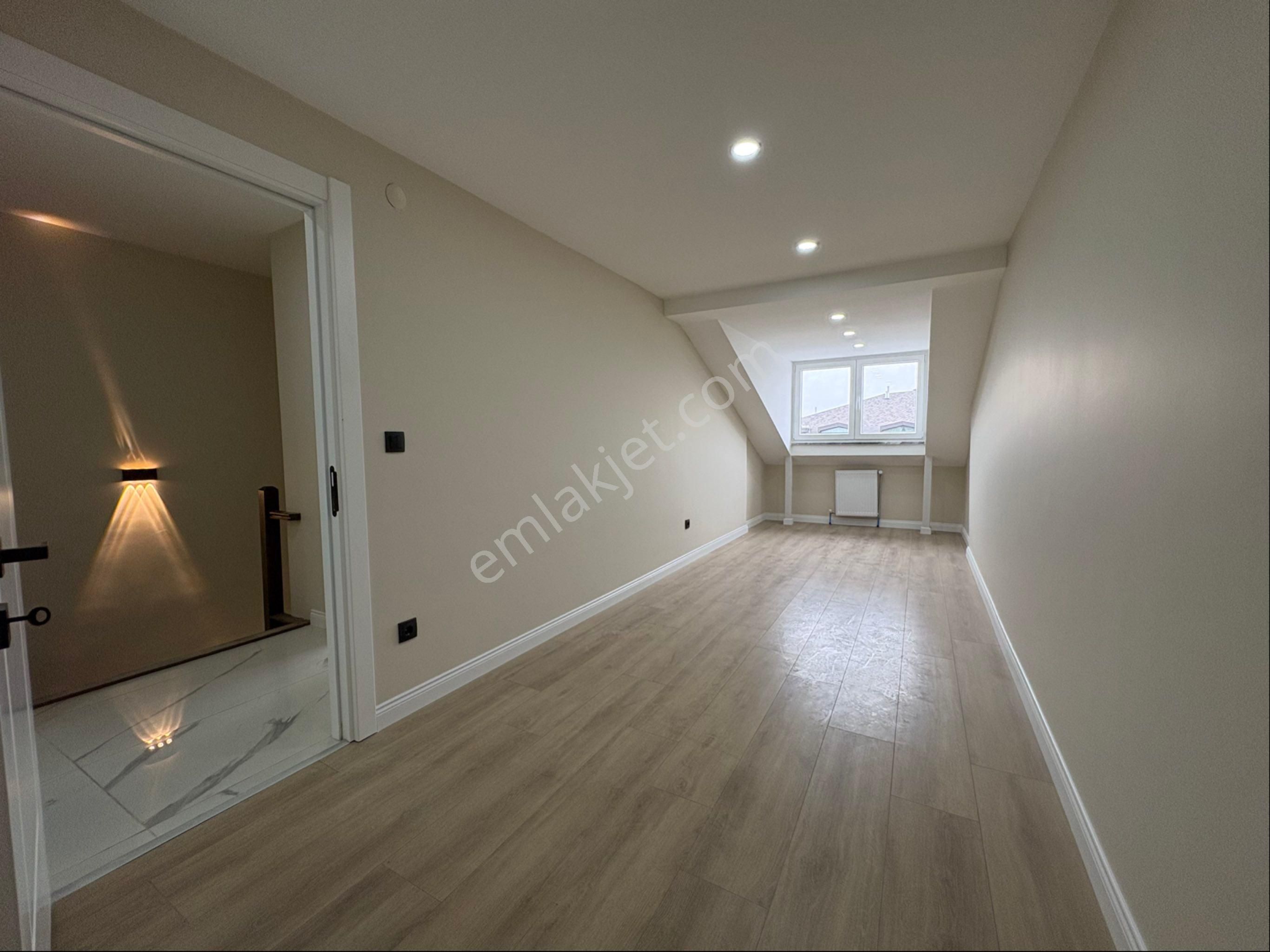 Altıntepe Kızılaya Yakın Teraslı 2+1 100 M² Net Dubleks - Görsel 19