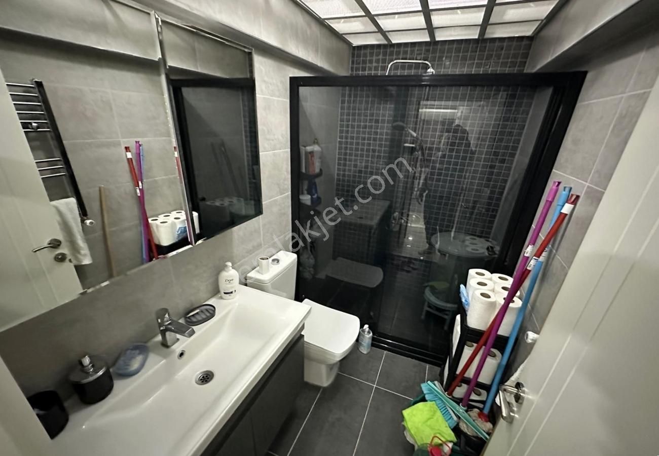 Melek Özen İlkokulu Yanı Katta Ön Cephe Lüx Yapılı Bağımsız 3+1! - Görsel 24