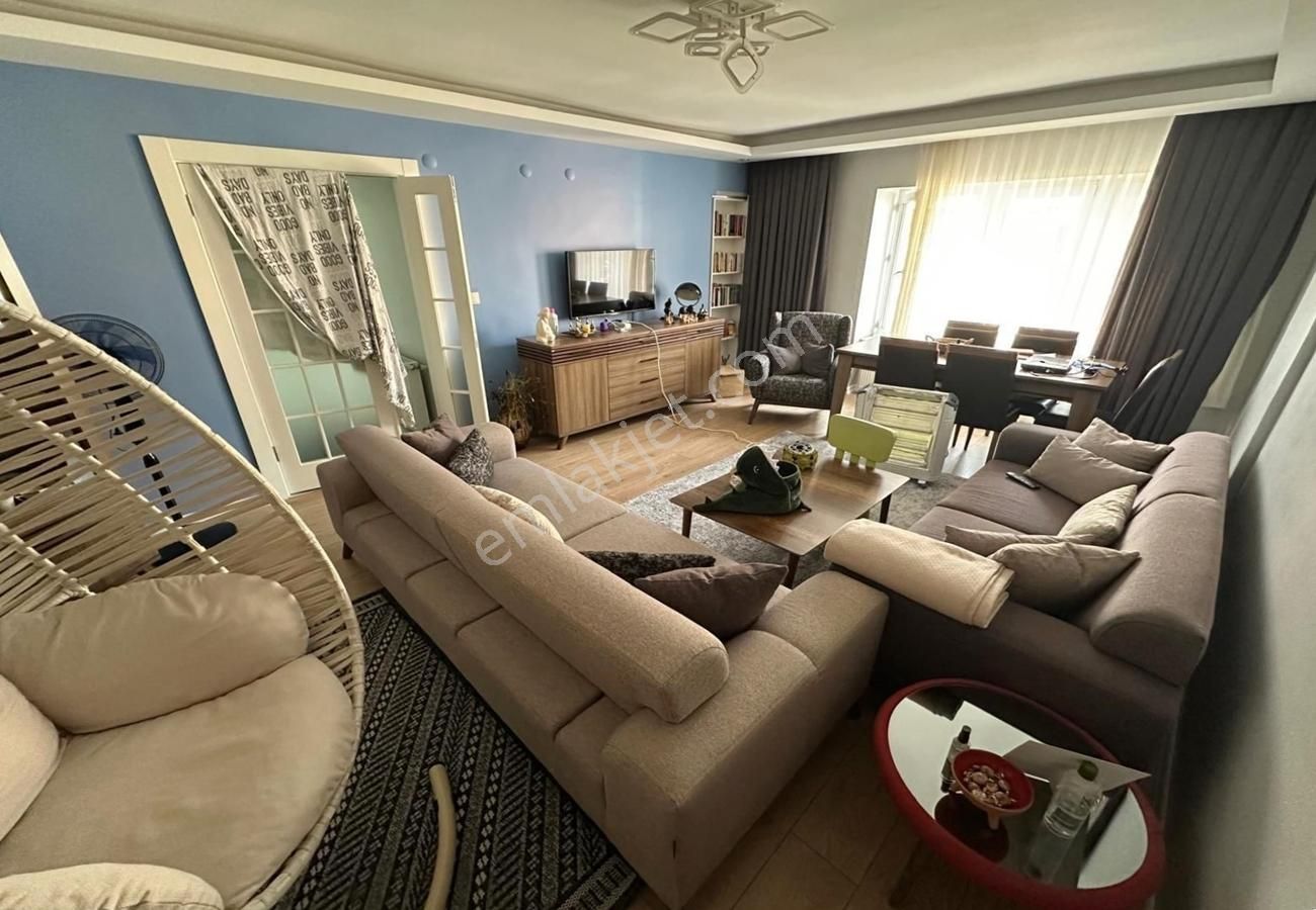 Melek Özen İlkokulu Yanı Katta Ön Cephe Lüx Yapılı Bağımsız 3+1! - Görsel 11