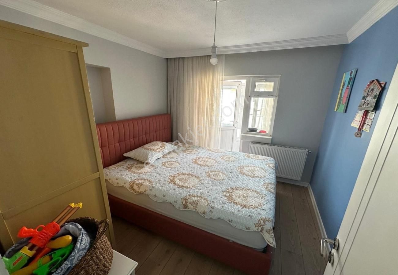 Melek Özen İlkokulu Yanı Katta Ön Cephe Lüx Yapılı Bağımsız 3+1! - Görsel 14