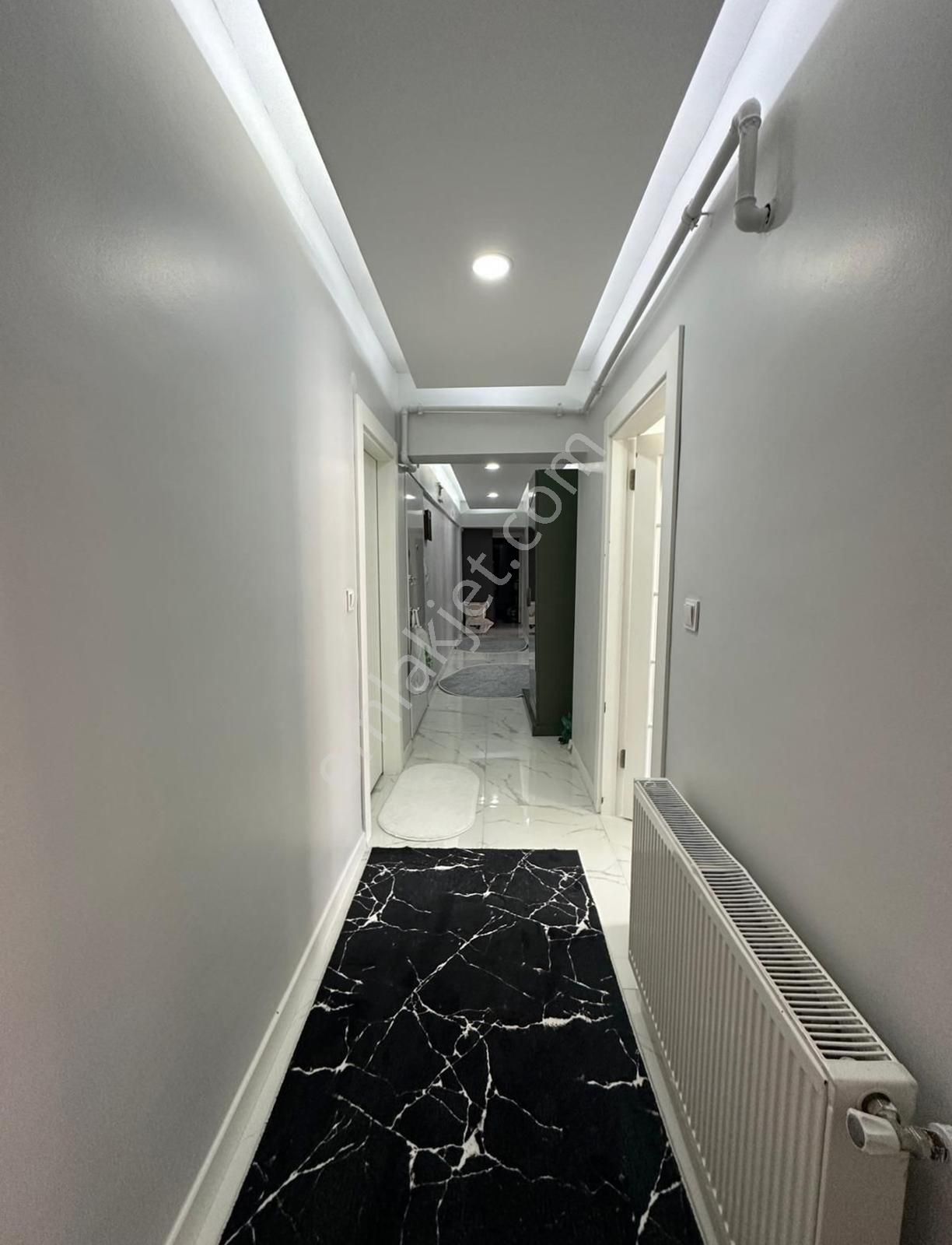 Melek Özen İlkokulu Yanı Katta Ön Cephe Lüx Yapılı Bağımsız 3+1! - Görsel 16