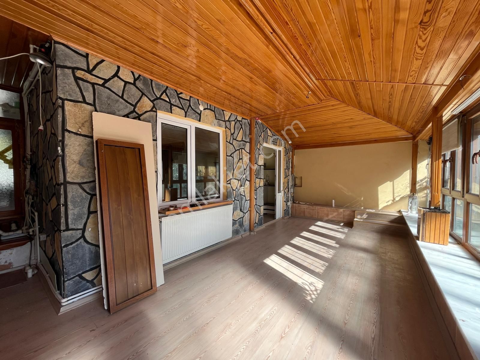 Edremit Avcılaraltı'nda Denize 100 Metre Satılık Villa - Görsel 5