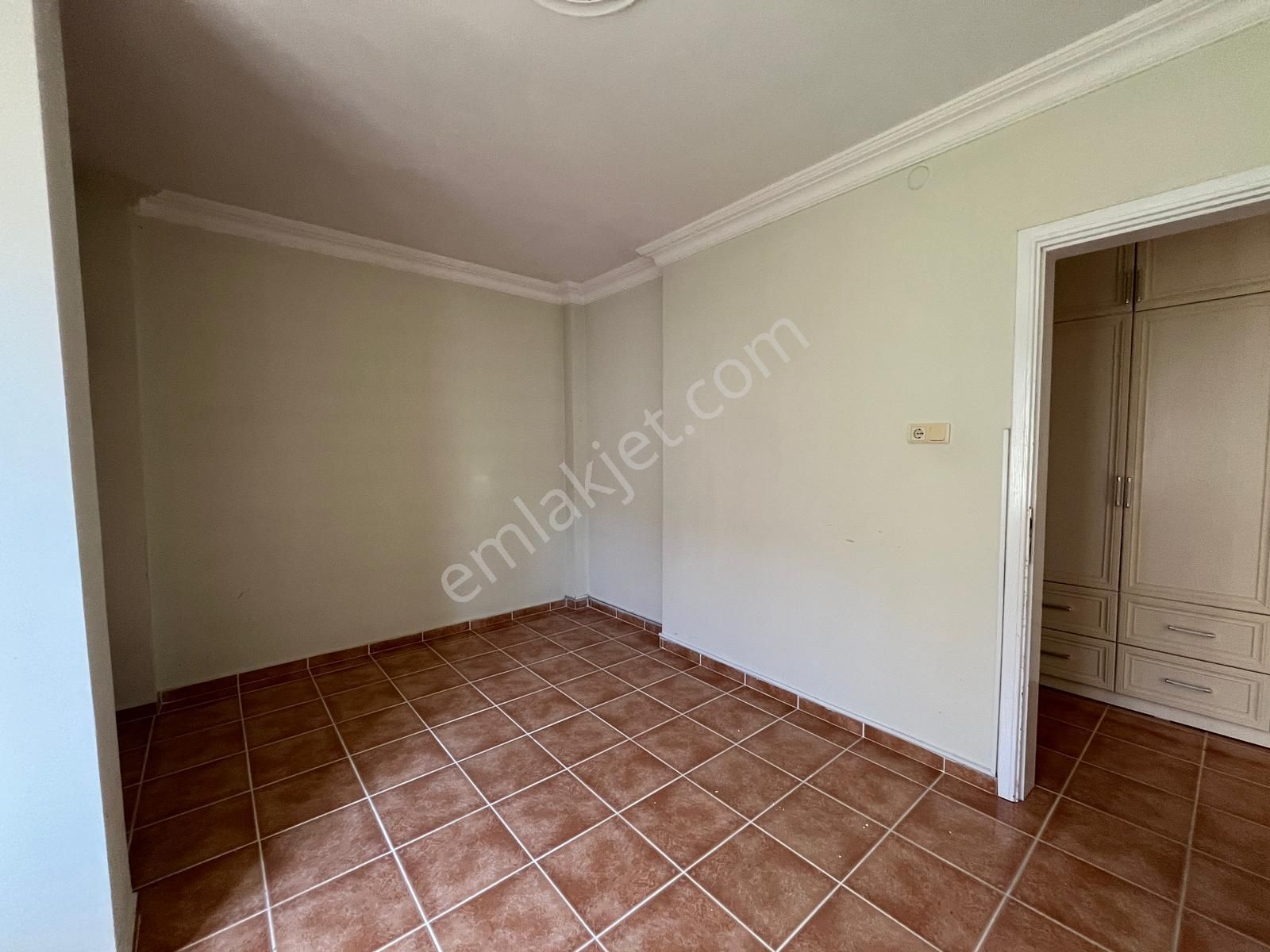 Edremit Avcılaraltı'nda Denize 100 Metre Satılık Villa - Görsel 23