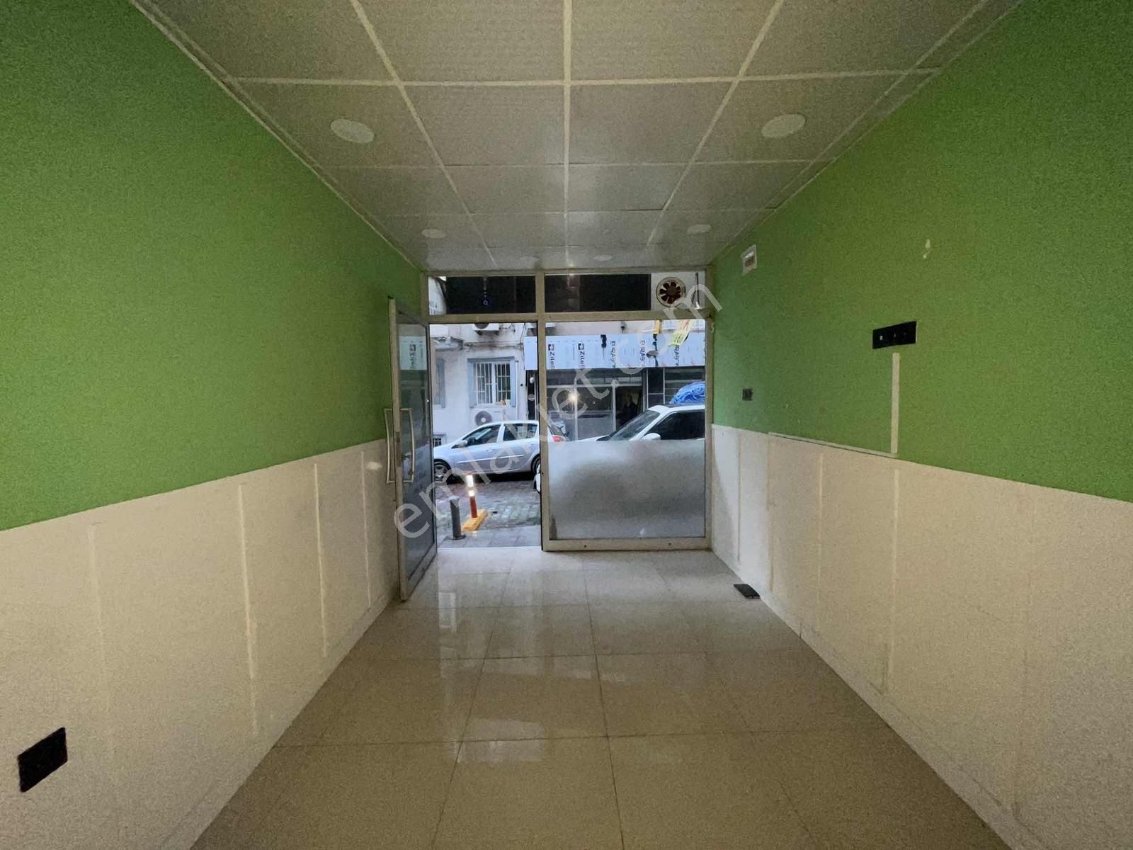 Üçyol Caddeye 20 M Mesafede Wc Mutfaklı Kiralık Dükkan - Görsel 4