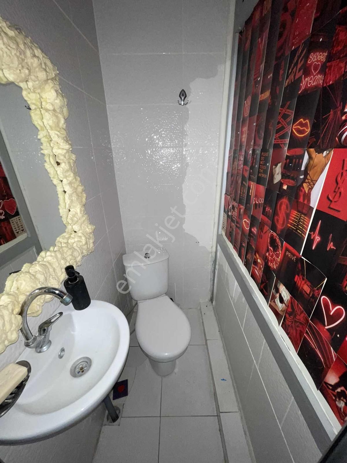Üçyol Caddeye 20 M Mesafede Wc Mutfaklı Kiralık Dükkan - Görsel 22
