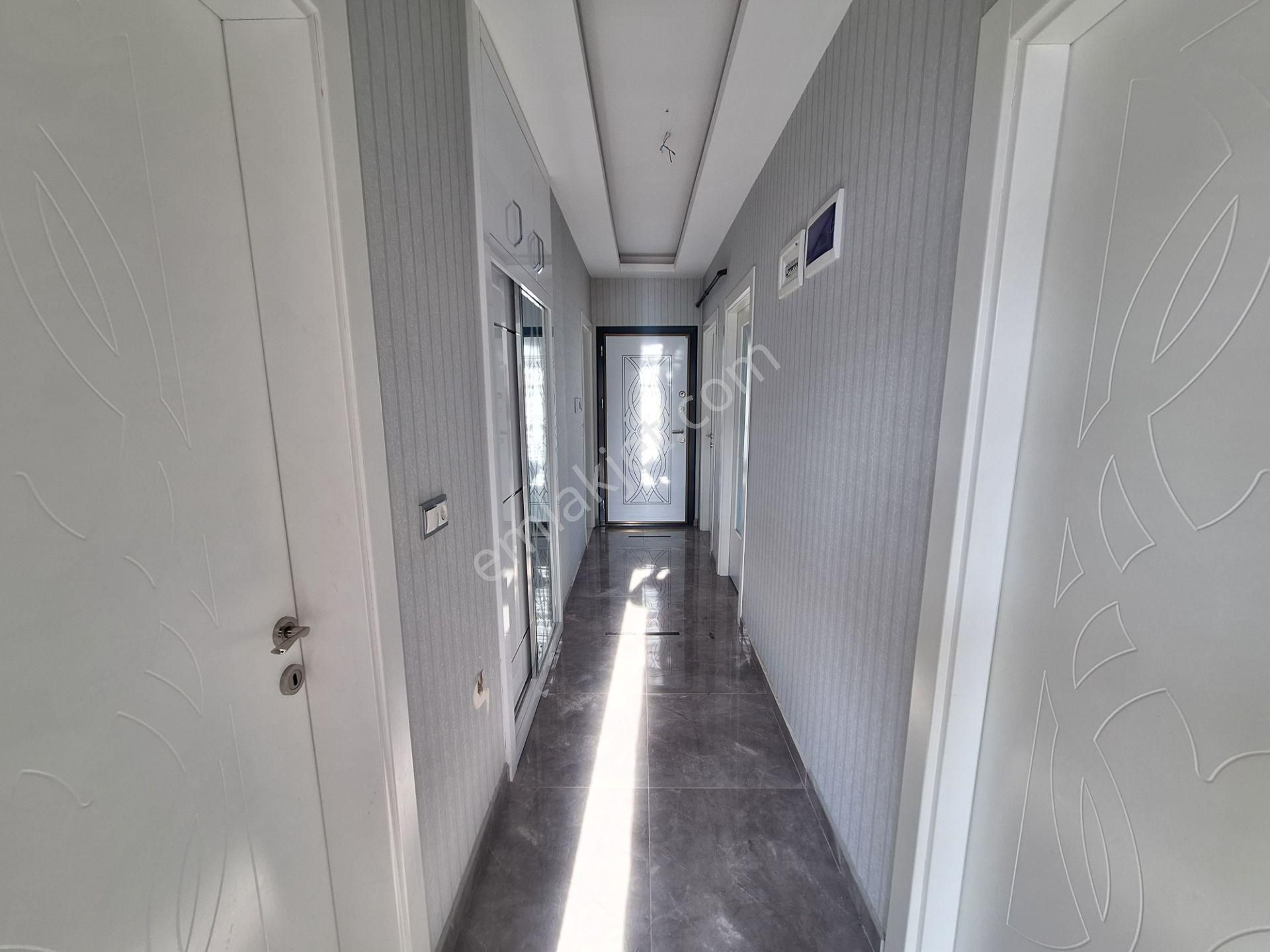 Ahmet Yesevi Cadddesine Cephe Kelebekler Vadisi Yakını Kiralık 2+1 Daire - Görsel 4