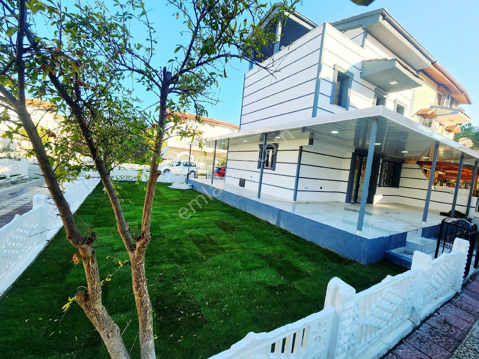 Güzelçamlı Venüs Plajı'na Yürüme Satılık Köşe, Geniş Bahçeli Villa - Görsel 8