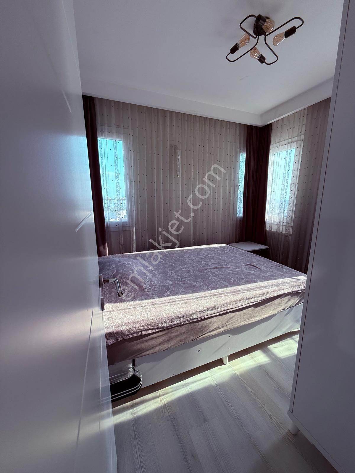 Hastaneler Kavşağında Köşe Konum! Yenibaraj’da Full Eşyalı 1+1 Lüks Kiralık - Görsel 11