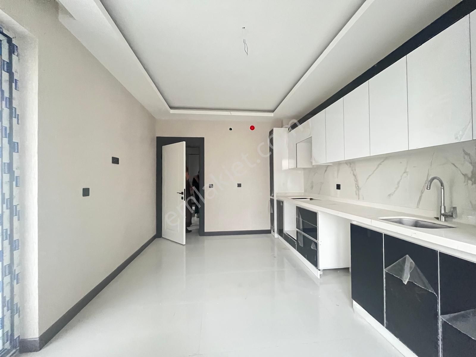 Koza Emlak'tan Mevlana Mahalesinde Site İçerisinde Ara Katta 3+1 Sıfır Daireler - Görsel 3