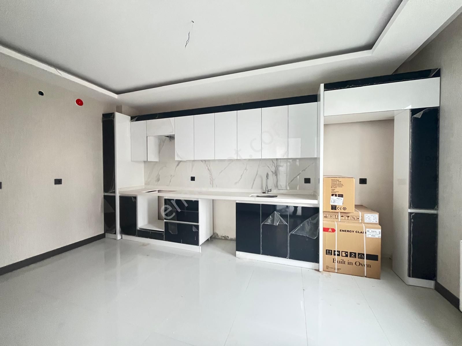 Koza Emlak'tan Mevlana Mahalesinde Site İçerisinde Ara Katta 3+1 Sıfır Daireler - Görsel 5