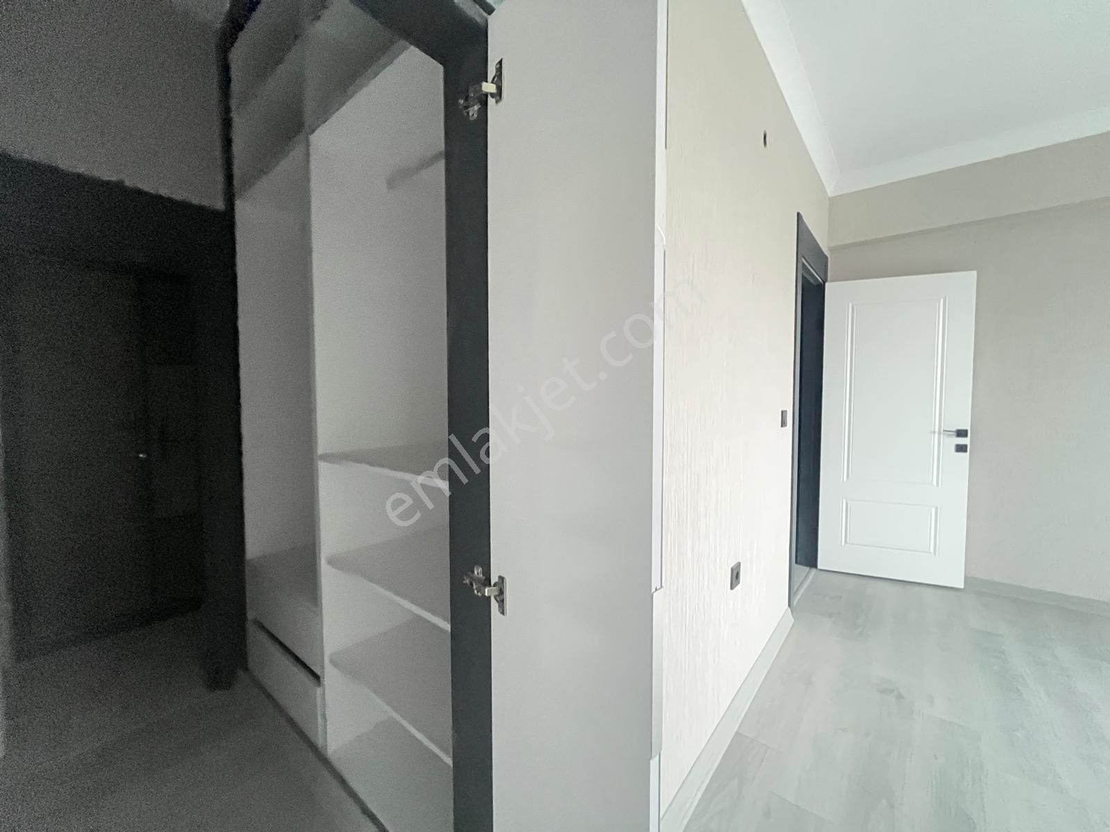 Koza Emlak'tan Mevlana Mahalesinde Site İçerisinde Ara Katta 3+1 Sıfır Daireler - Görsel 24