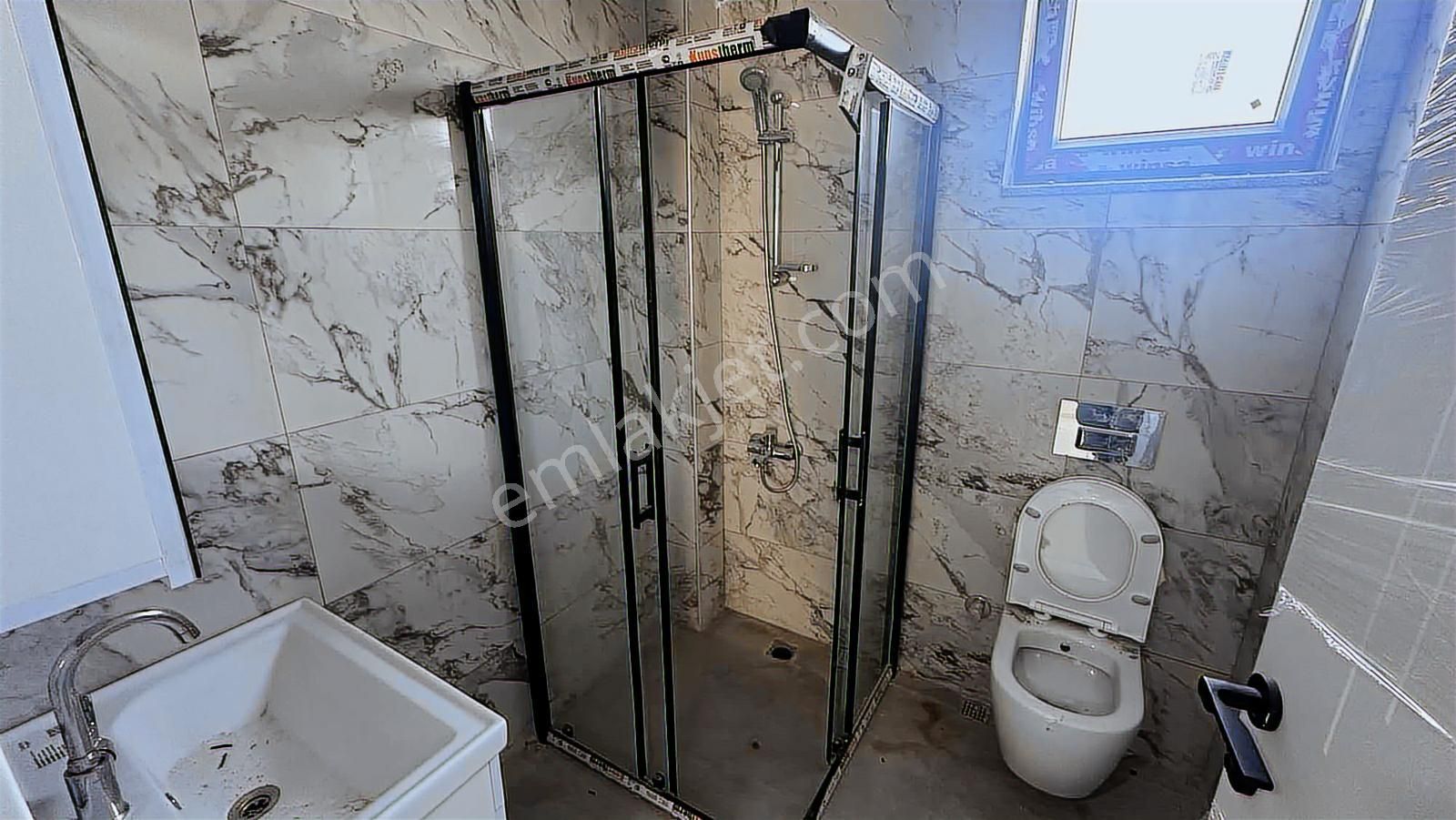 Finike Hasyurt'ta Havuzlu Site Satılık 1+1 Lüks Daire - Görsel 2