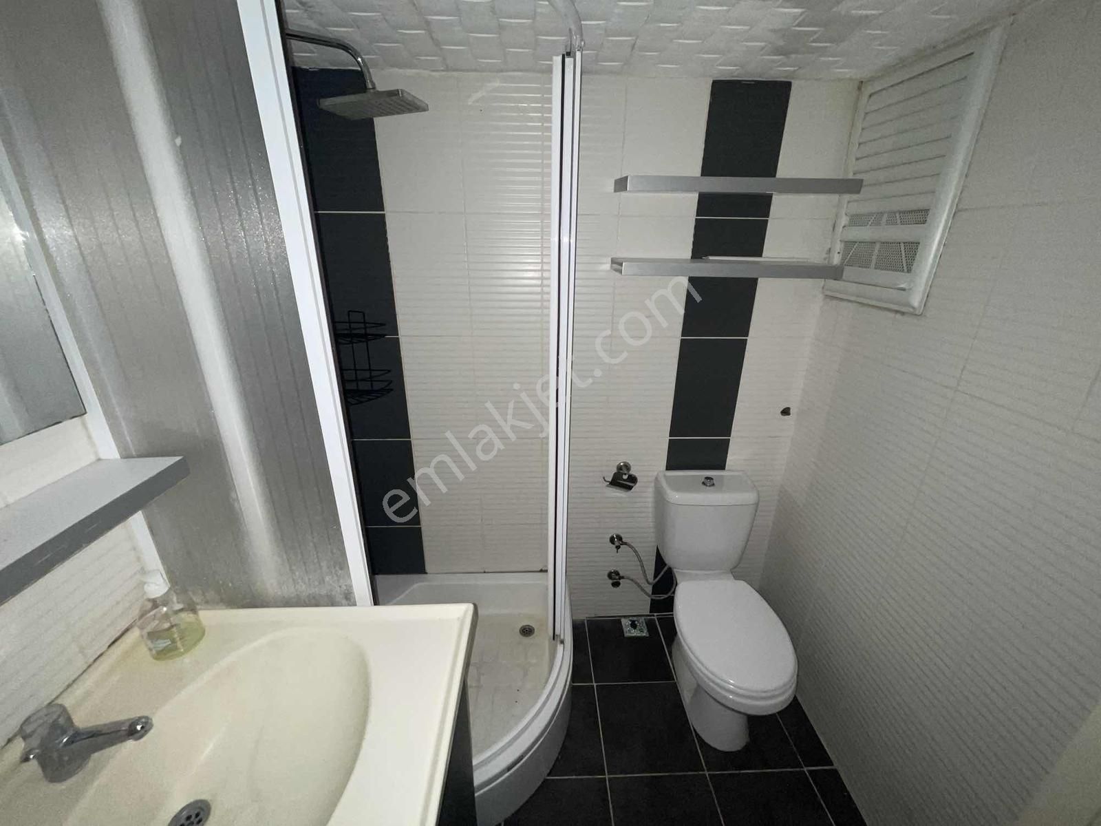 Üçyol Cadde Binasında Asansörlü 2+1 Bakımlı Arakat Satılık Daire - Görsel 19