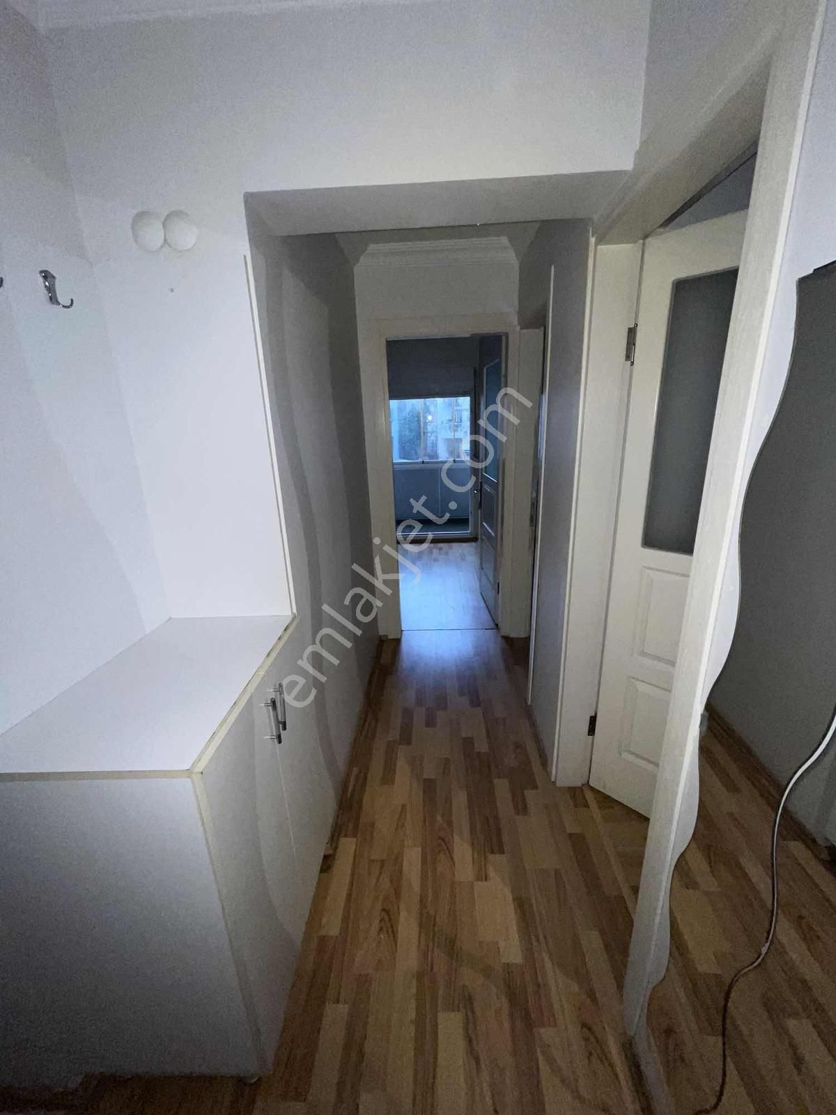 Üçyol Cadde Binasında Asansörlü 2+1 Bakımlı Arakat Satılık Daire - Görsel 26