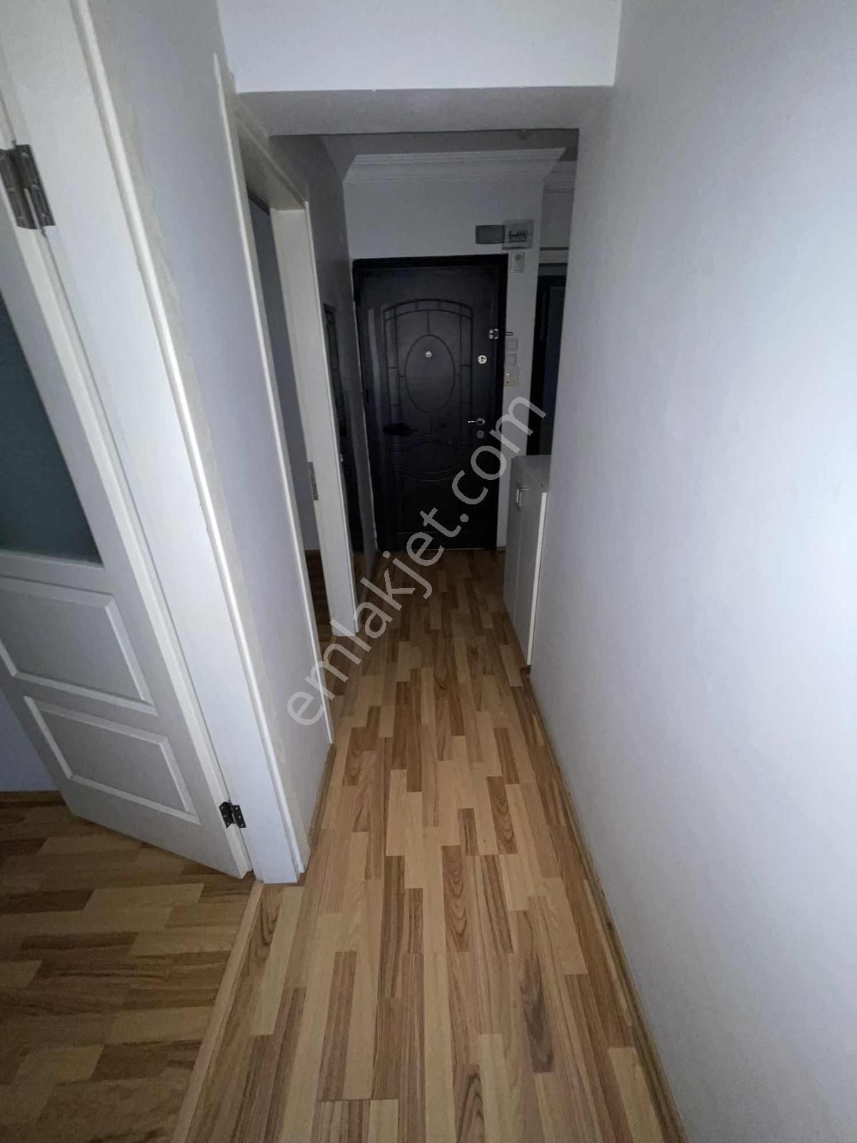 Üçyol Cadde Binasında Asansörlü 2+1 Bakımlı Arakat Satılık Daire - Görsel 25