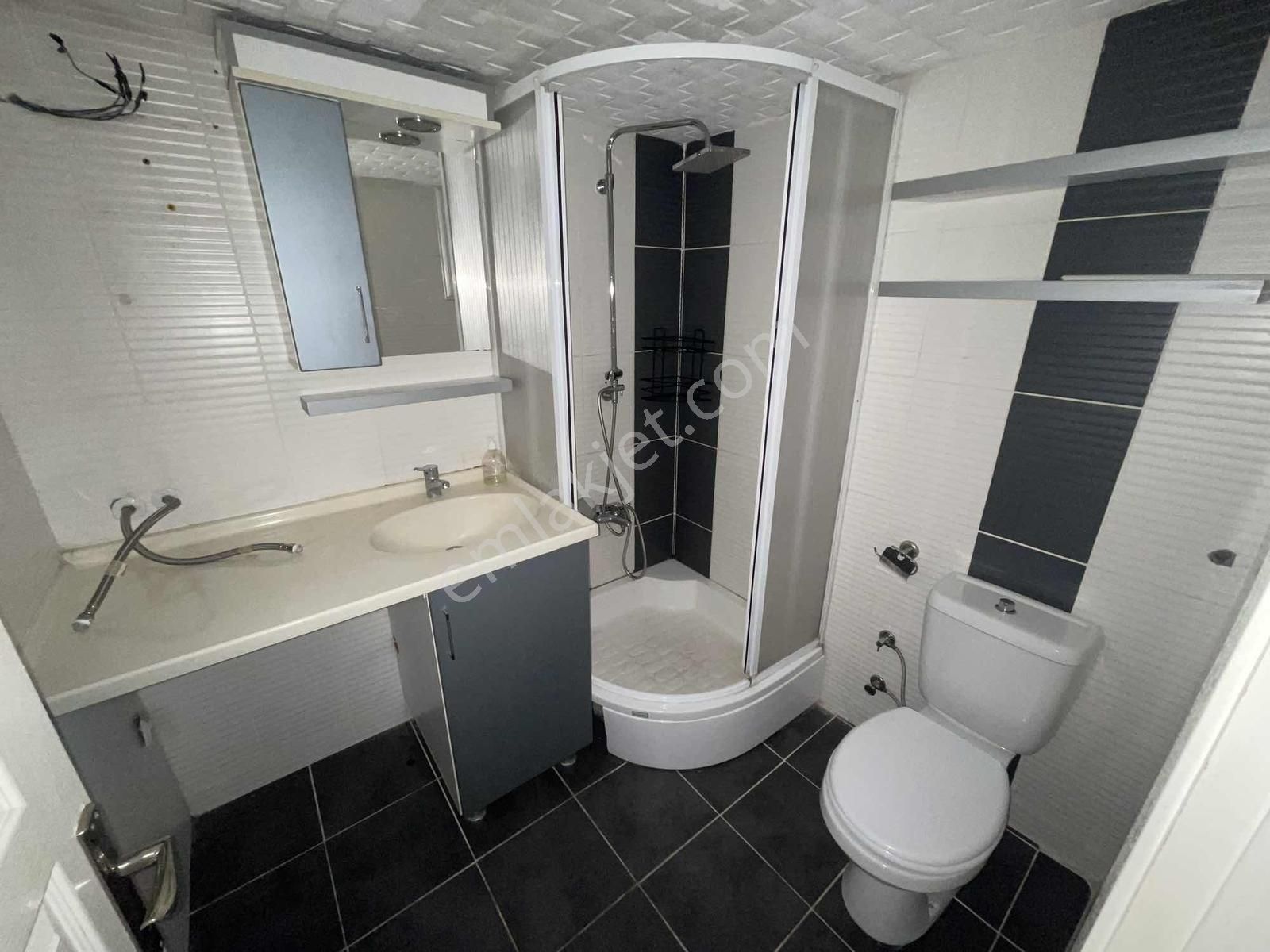 Üçyol Cadde Binasında Asansörlü 2+1 Bakımlı Arakat Satılık Daire - Görsel 20