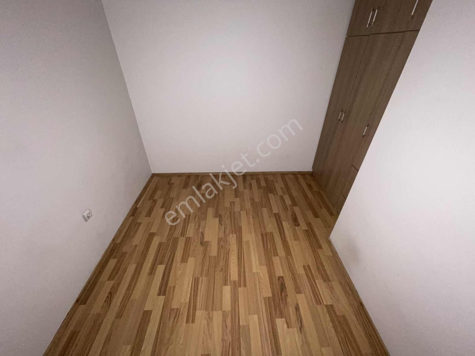 Üçyol Cadde Binasında Asansörlü 2+1 Bakımlı Arakat Satılık Daire - Görsel 35