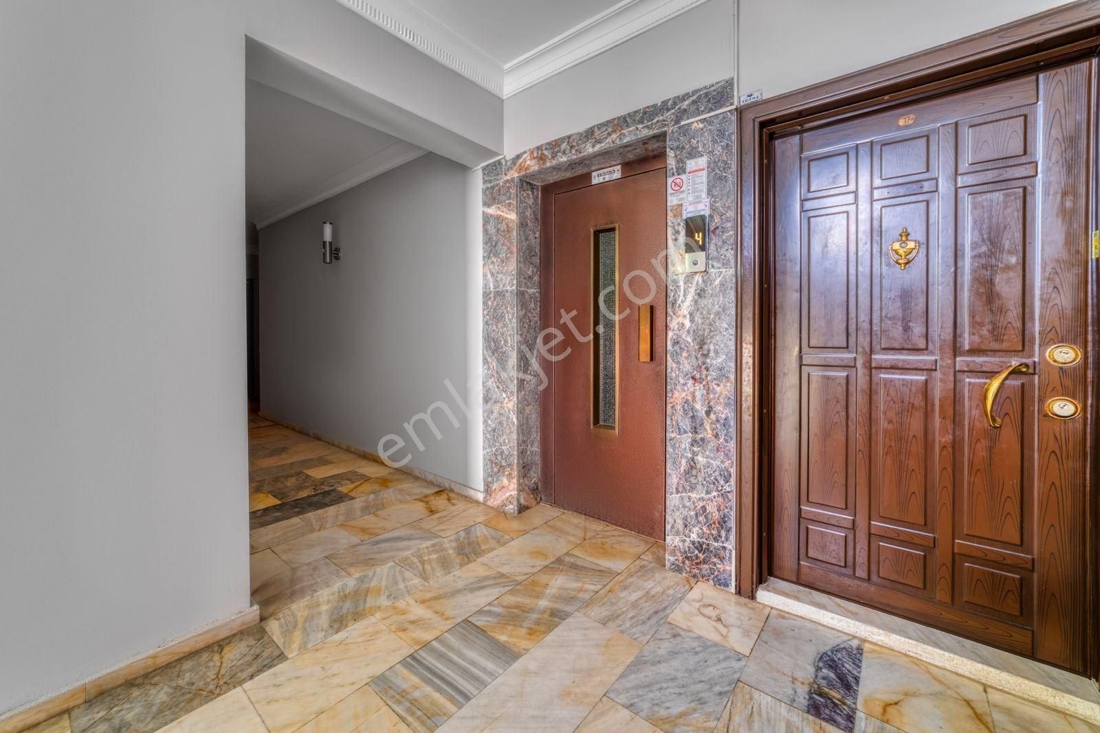 Alanya Mahmutlarda Denize Sıfır 3+1 Satılık Daire Full Deniz Manzaralı - Görsel 11