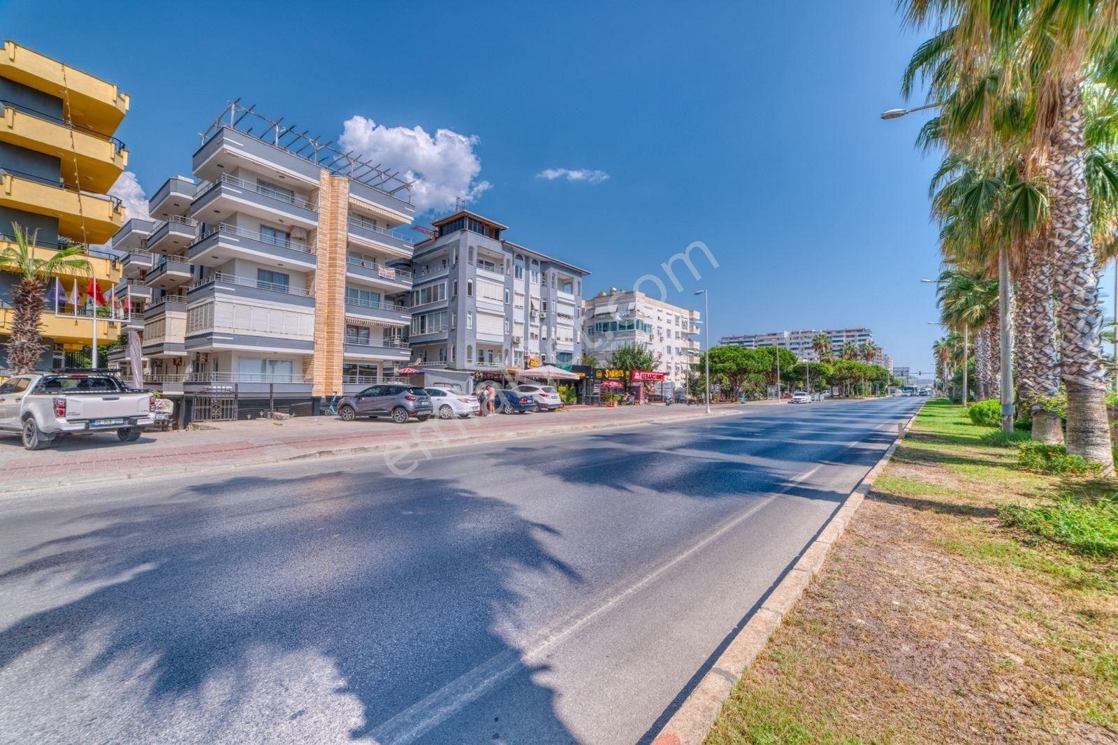 Alanya Mahmutlarda Denize Sıfır 3+1 Satılık Daire Full Deniz Manzaralı - Görsel 18