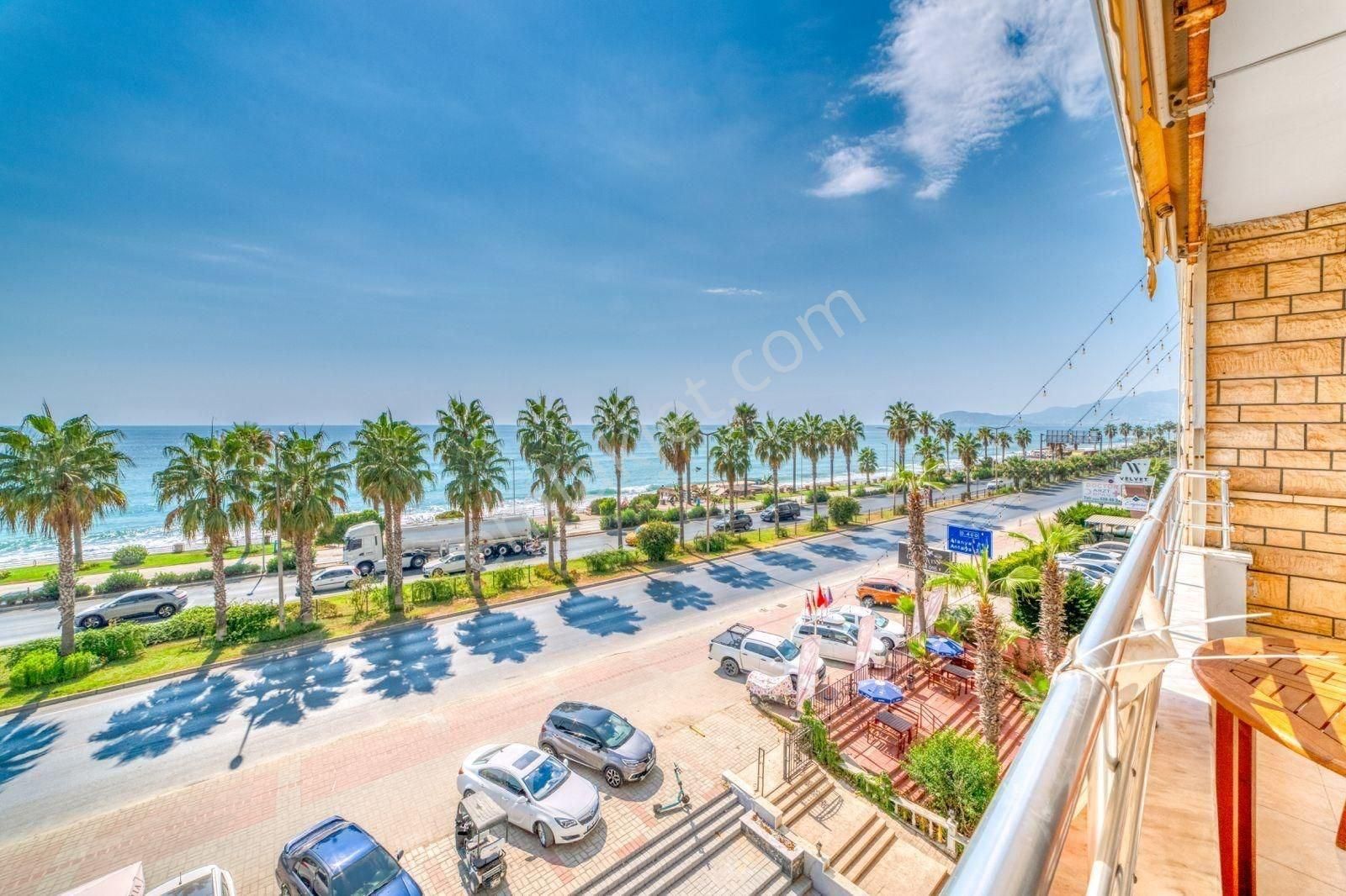 Alanya Mahmutlarda Denize Sıfır 3+1 Satılık Daire Full Deniz Manzaralı - Görsel 34