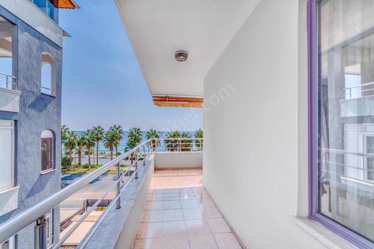 Alanya Mahmutlarda Denize Sıfır 3+1 Satılık Daire Full Deniz Manzaralı - Görsel 24