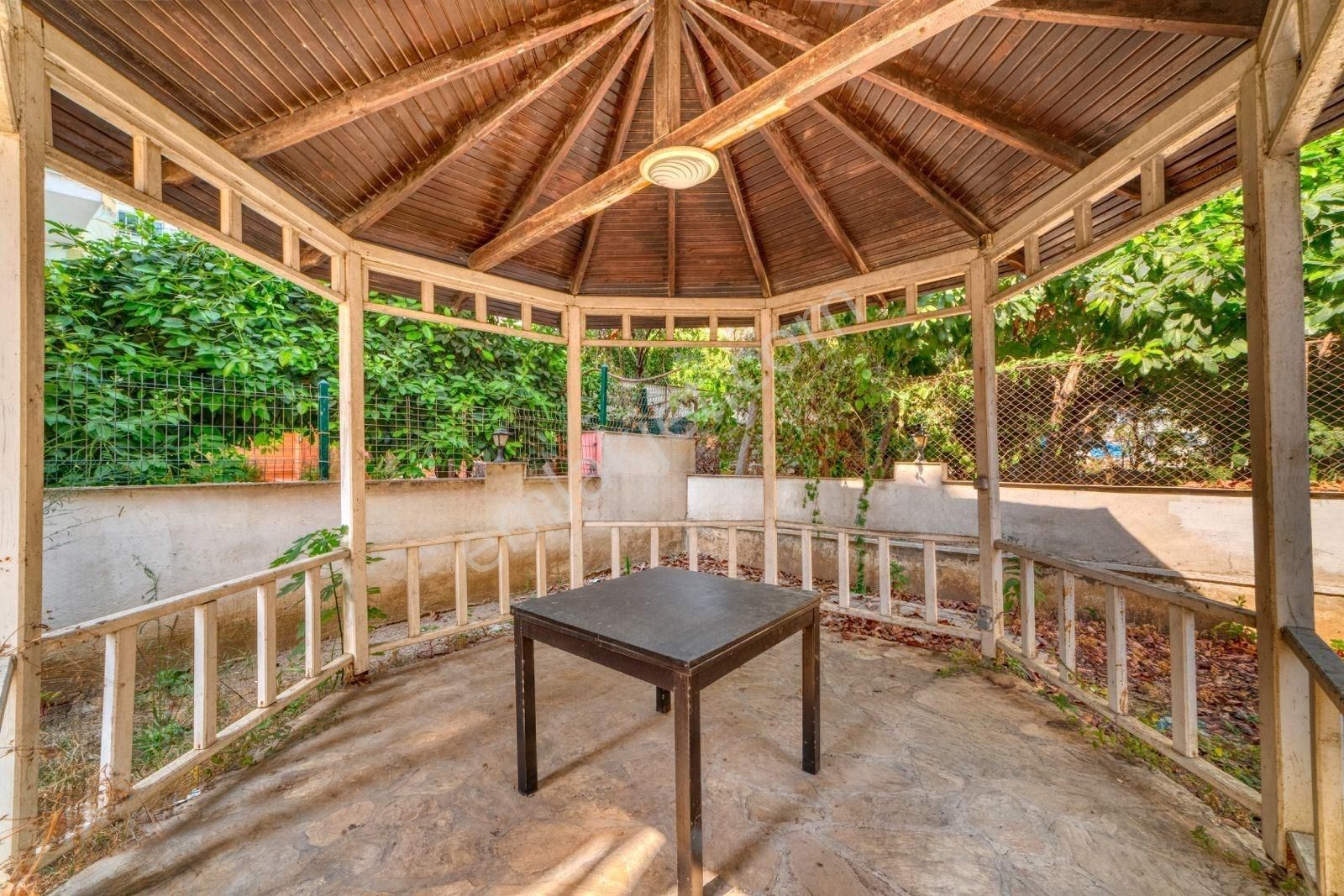 Alanya Mahmutlarda Denize Sıfır 3+1 Satılık Daire Full Deniz Manzaralı - Görsel 14