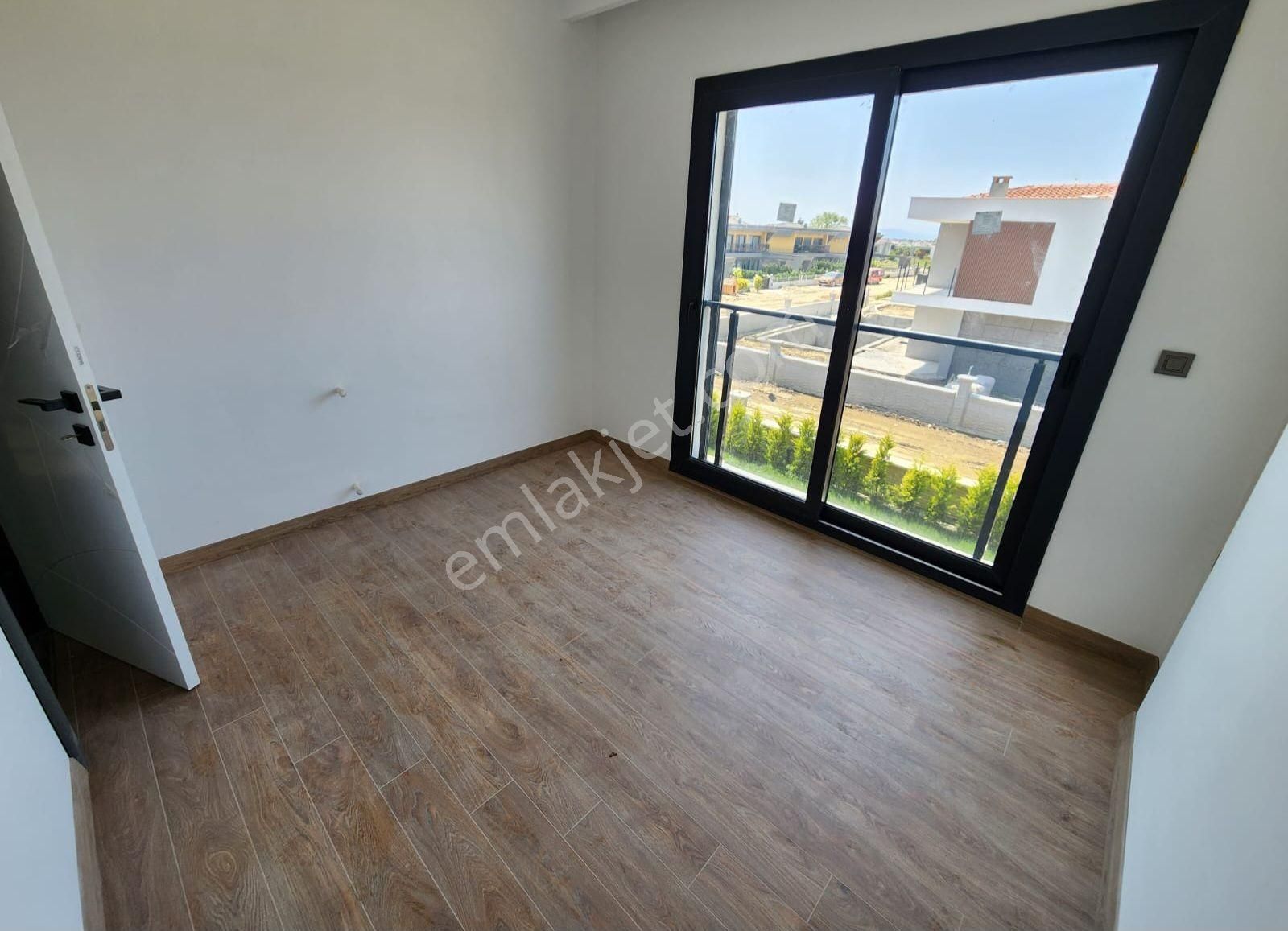 Güzelçamlı Satılık Harika Havuzlu Villalar - Görsel 22