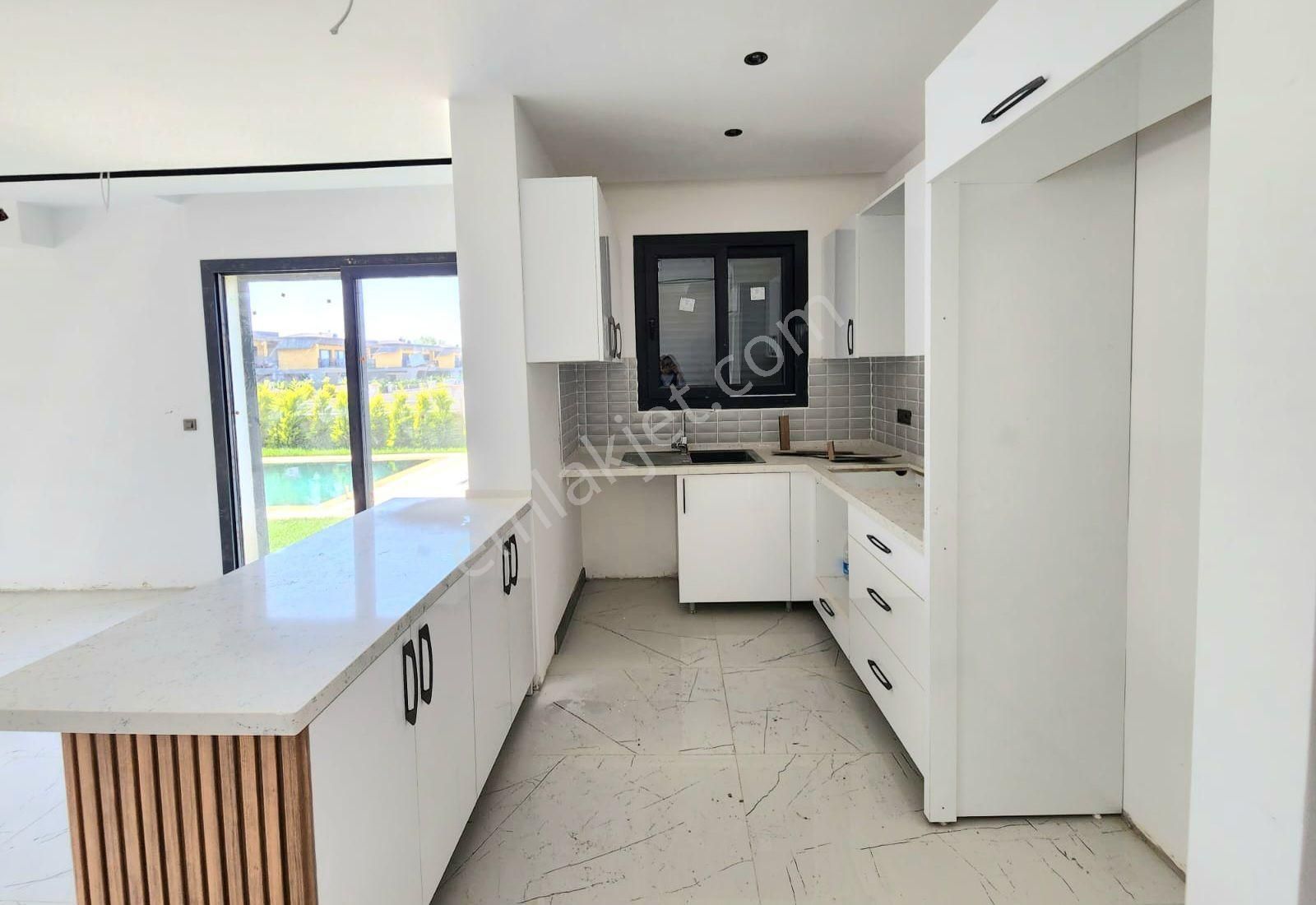 Güzelçamlı Satılık Harika Havuzlu Villalar - Görsel 15