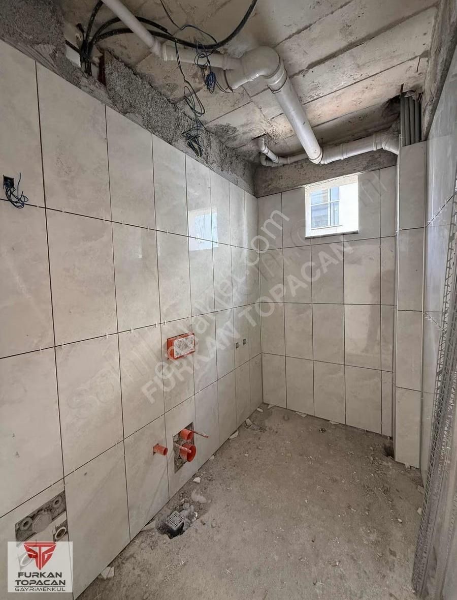 Furkan Topacan Gayrimenkul'den Satılık 1+1 Daire