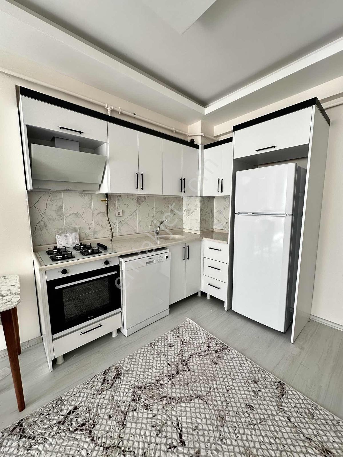 Altın Emlak'tan Şehir Hastanesi'ne Yakın 1+1 Sıfır Eşyalı Daire - Görsel 17