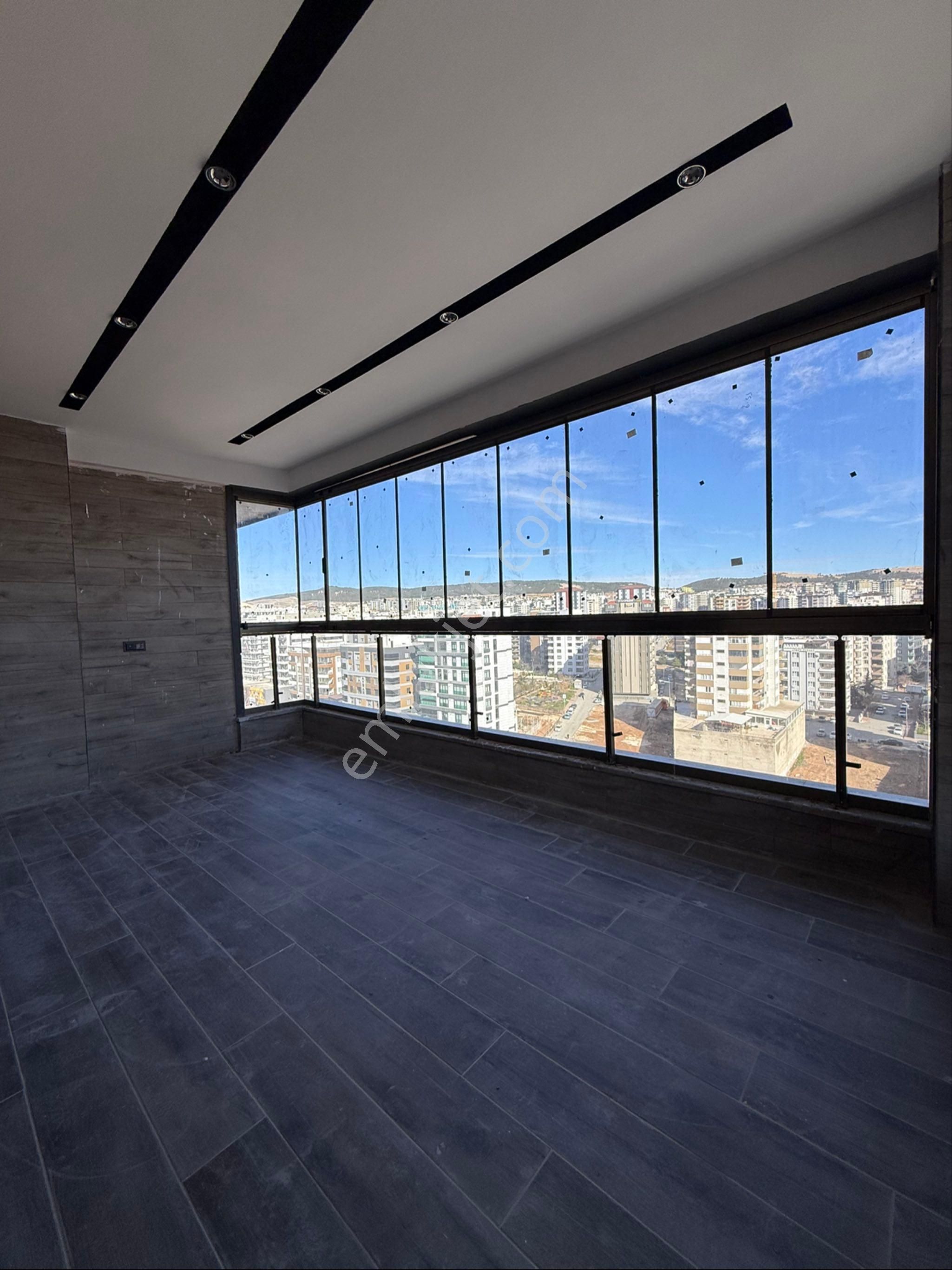 Karaköprü Saat Kulesi Yanı Köşe Başı 50 Metre Yola Sıfır - Görsel 5