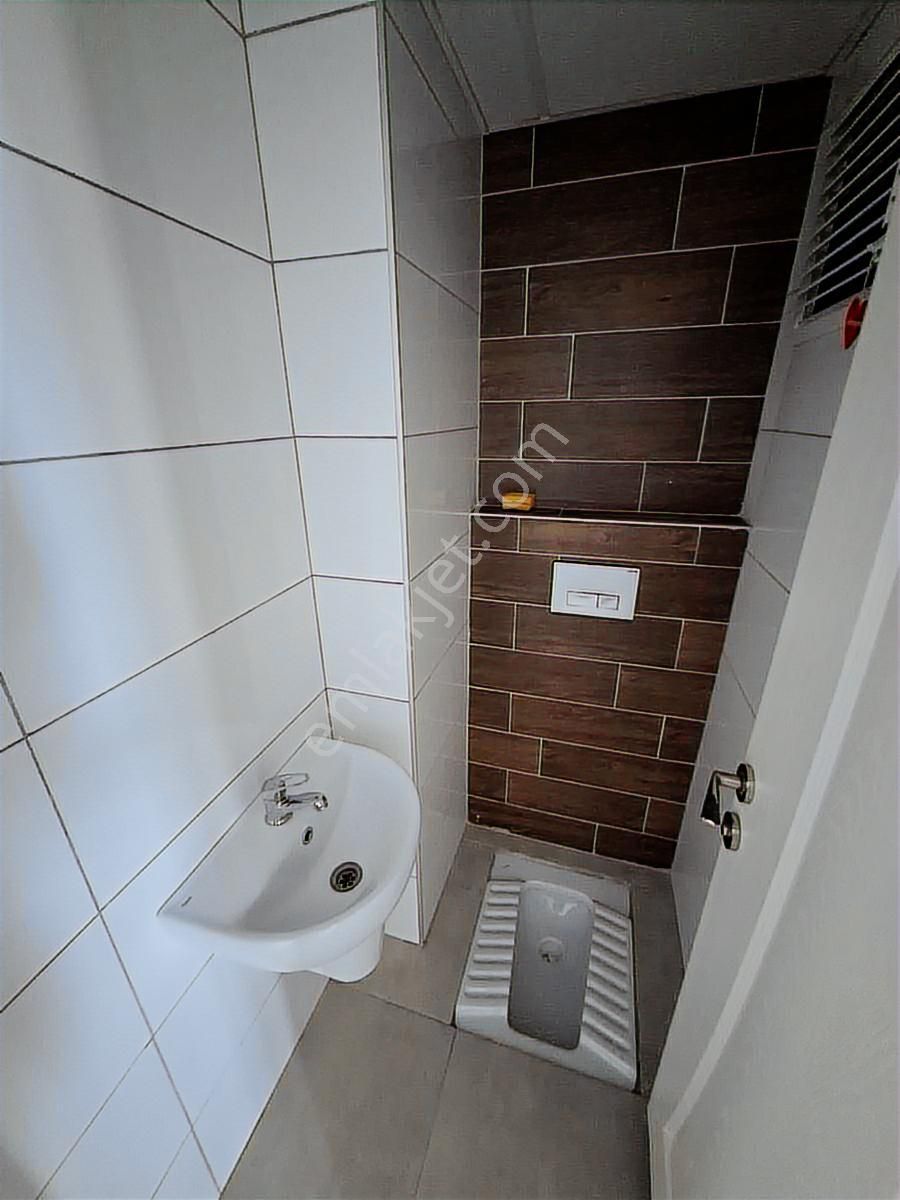 Atc Den Cadde Üstü Belediye Yakınında Kombili Kiralık Ferah Dair - Görsel 14