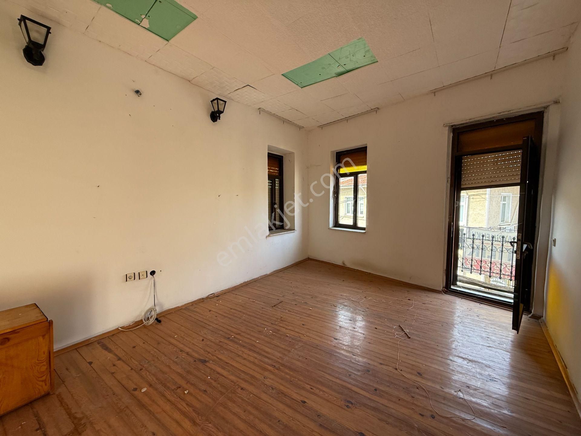 Karaağaç'ın Merkezi Tarihin Göbeğinde Satılık Müstakil Rum Evi - Görsel 12