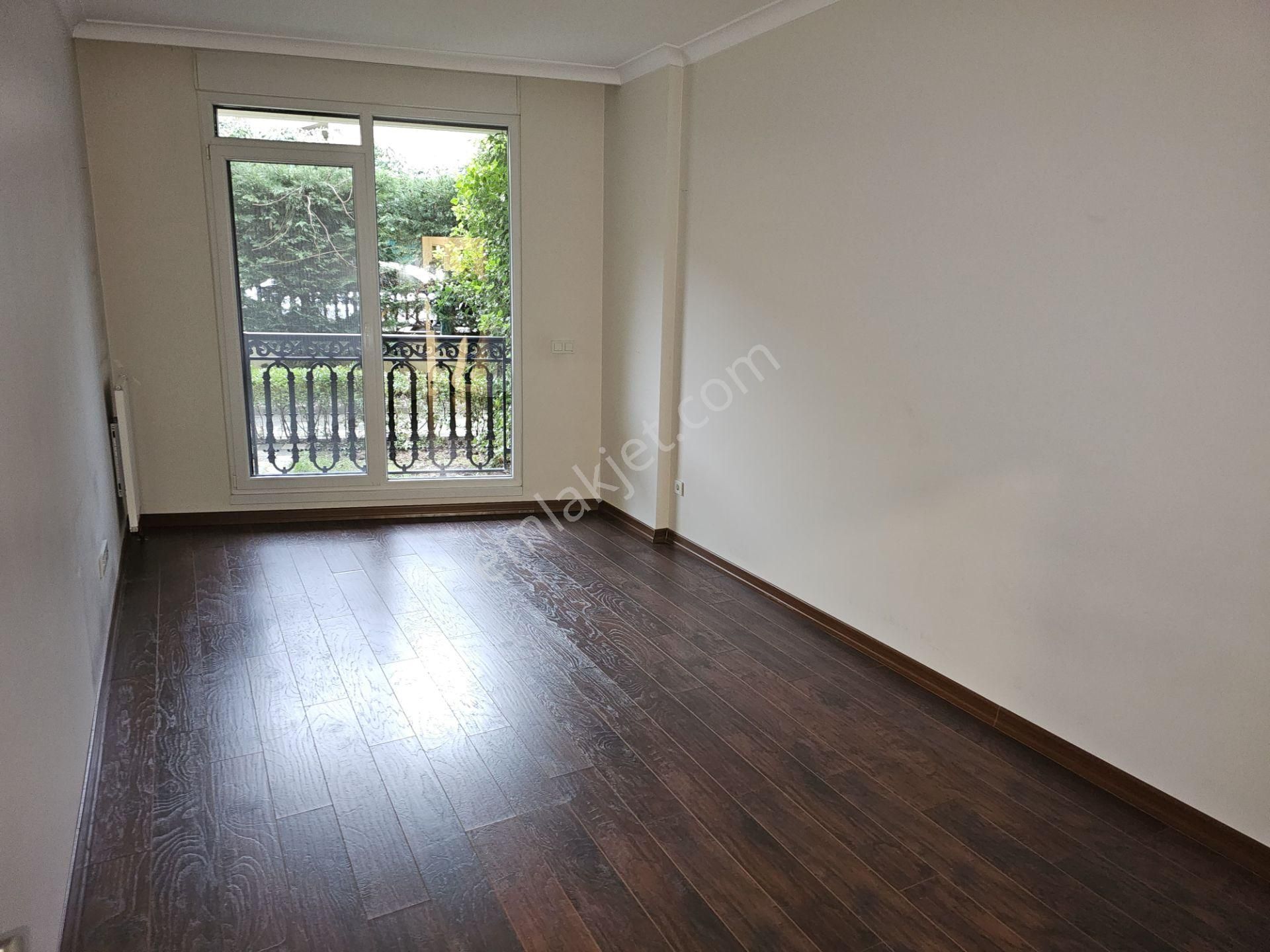 Küçükyalı Sahil Konakları'nda 200m2 Boş Kiralık 4+1 Bahçe Dubleksi - Görsel 30