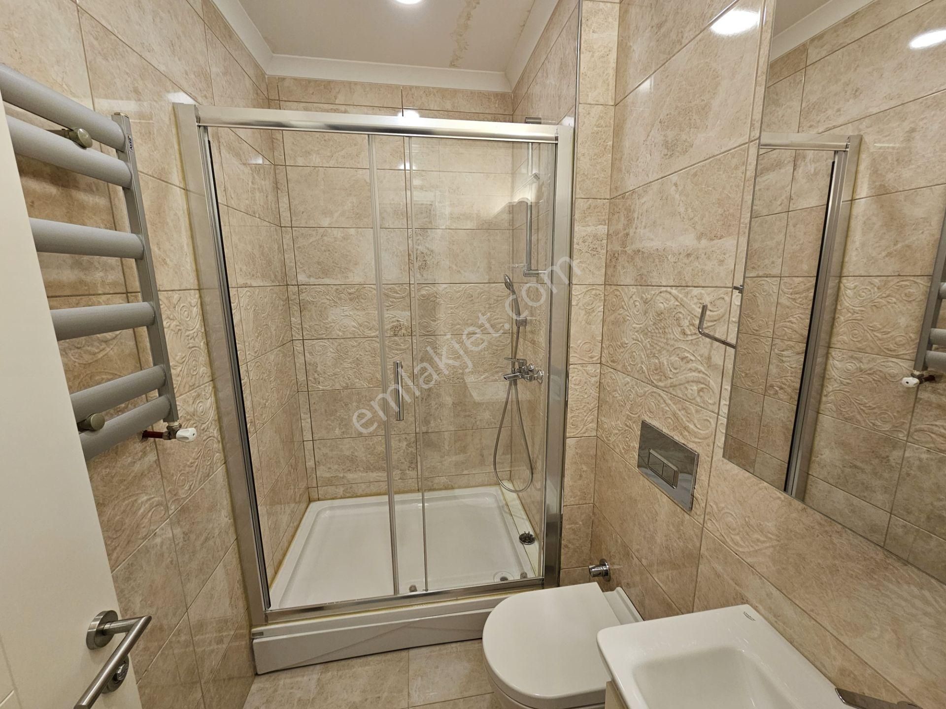 Küçükyalı Sahil Konakları'nda 200m2 Boş Kiralık 4+1 Bahçe Dubleksi - Görsel 26