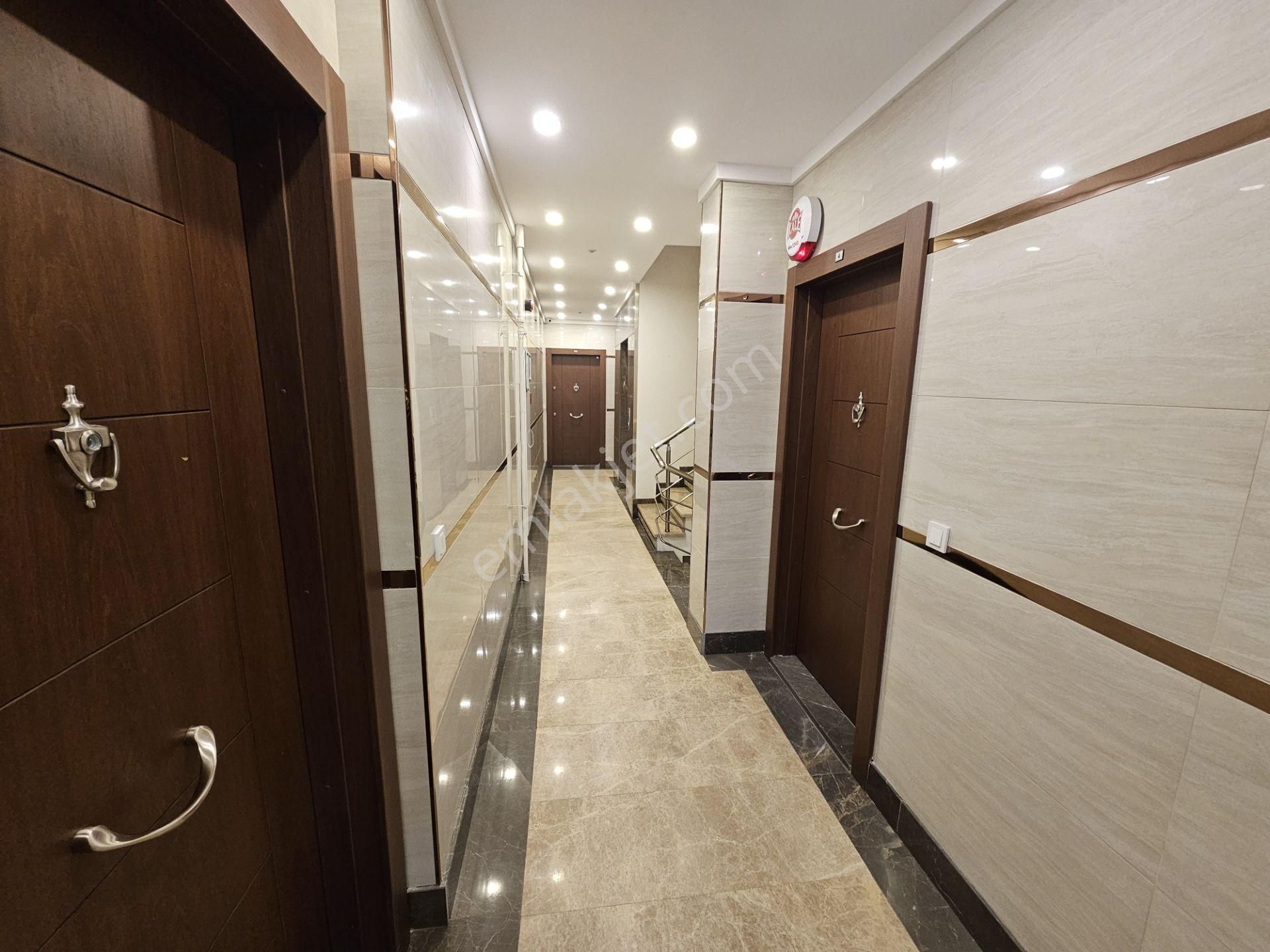 Küçükyalı Sahil Konakları'nda 200m2 Boş Kiralık 4+1 Bahçe Dubleksi - Görsel 8