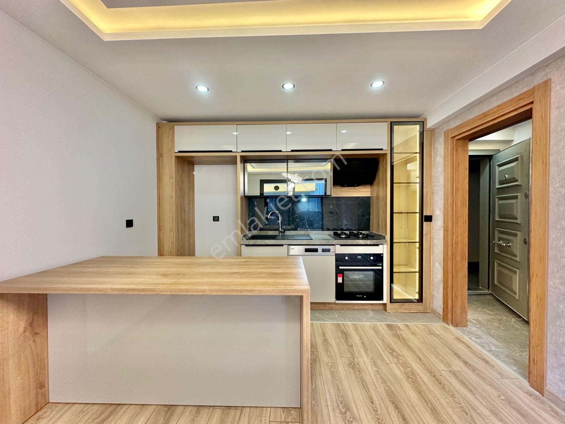 ꧁ay Emlaktan꧂akçay'da Denize Yürüme Mesafesinde Arakat Sıfır Ultra Lüx Satılık 1+1 Daire