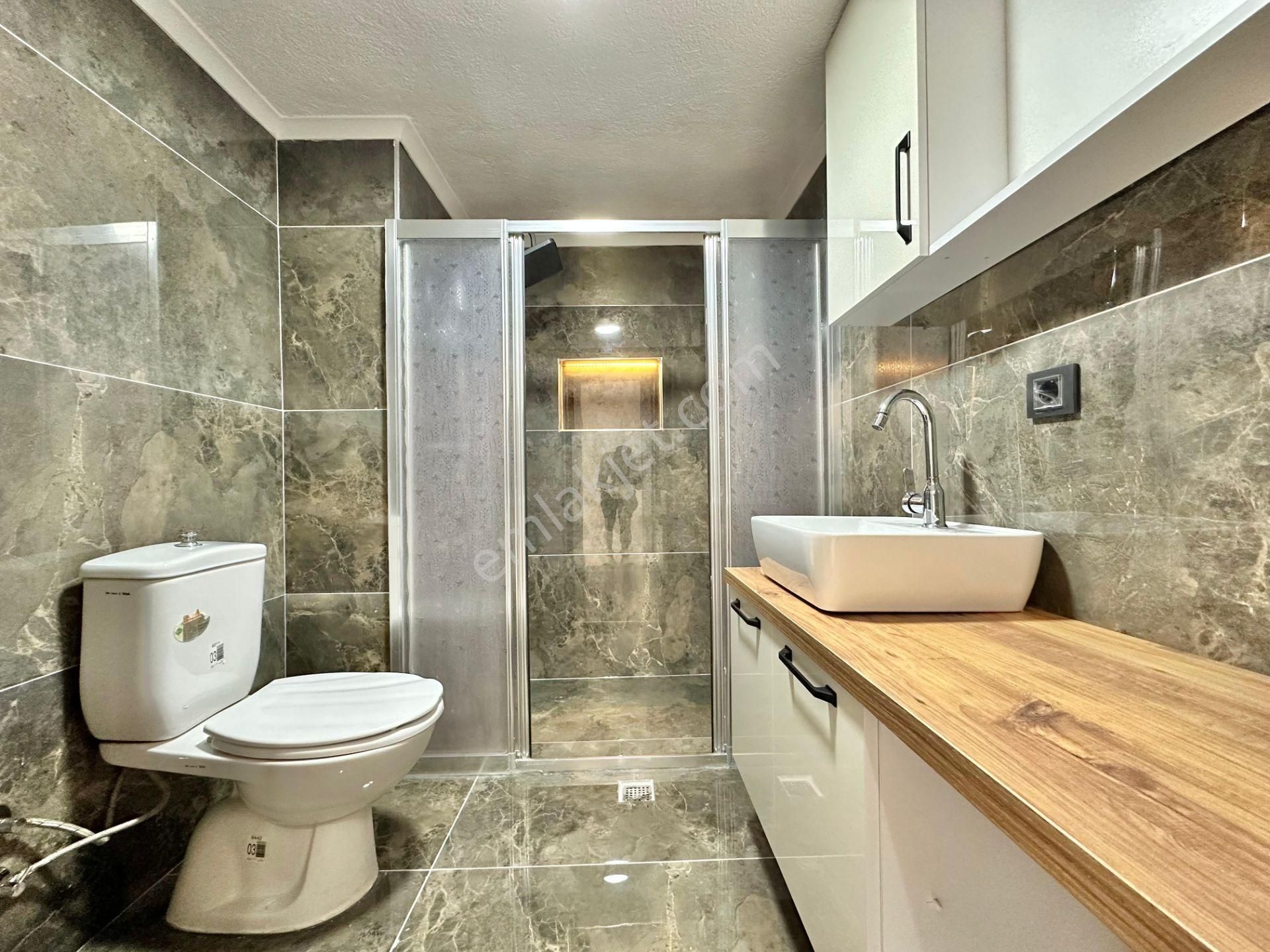 ꧁ay Emlaktan꧂ Akçay'da Ön Cephe Arakat İçi Komple Yapılı Panjurlu Satılık 3+1 Geniş Daire - Görsel 20