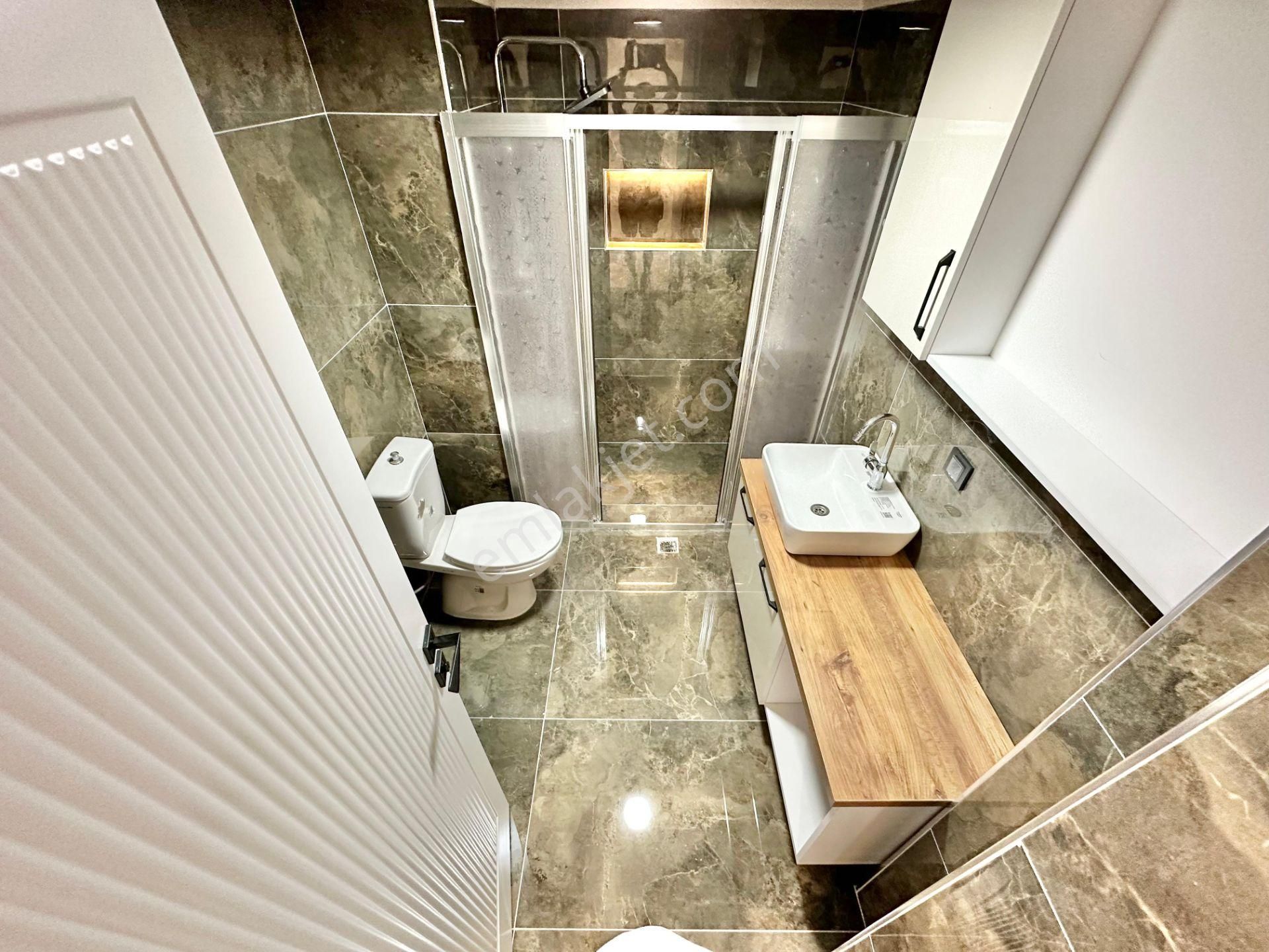 ꧁ay Emlaktan꧂ Akçay'da Ön Cephe Arakat İçi Komple Yapılı Panjurlu Satılık 3+1 Geniş Daire - Görsel 22