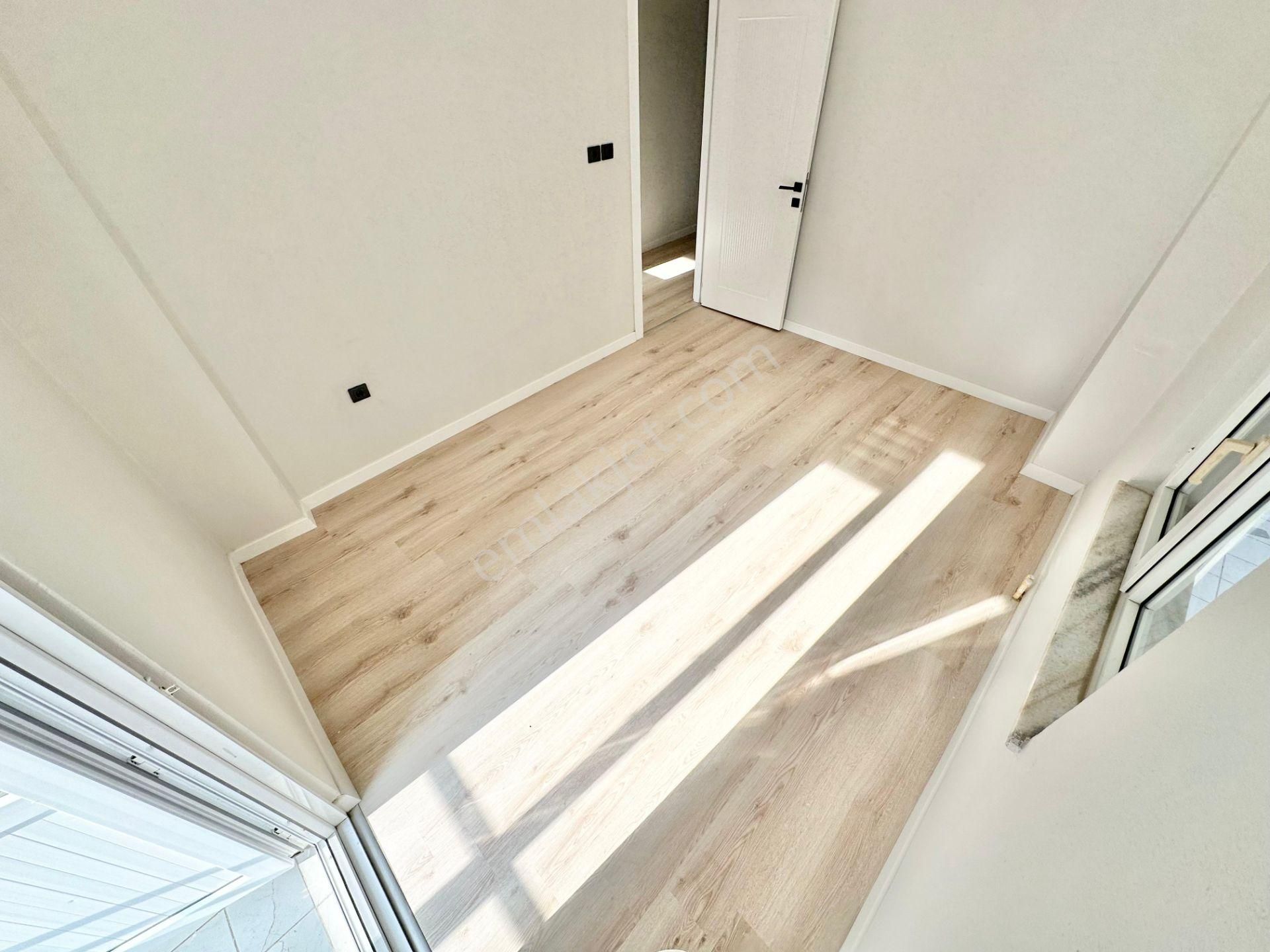 ꧁ay Emlaktan꧂ Akçay'da Ön Cephe Arakat İçi Komple Yapılı Panjurlu Satılık 3+1 Geniş Daire - Görsel 29