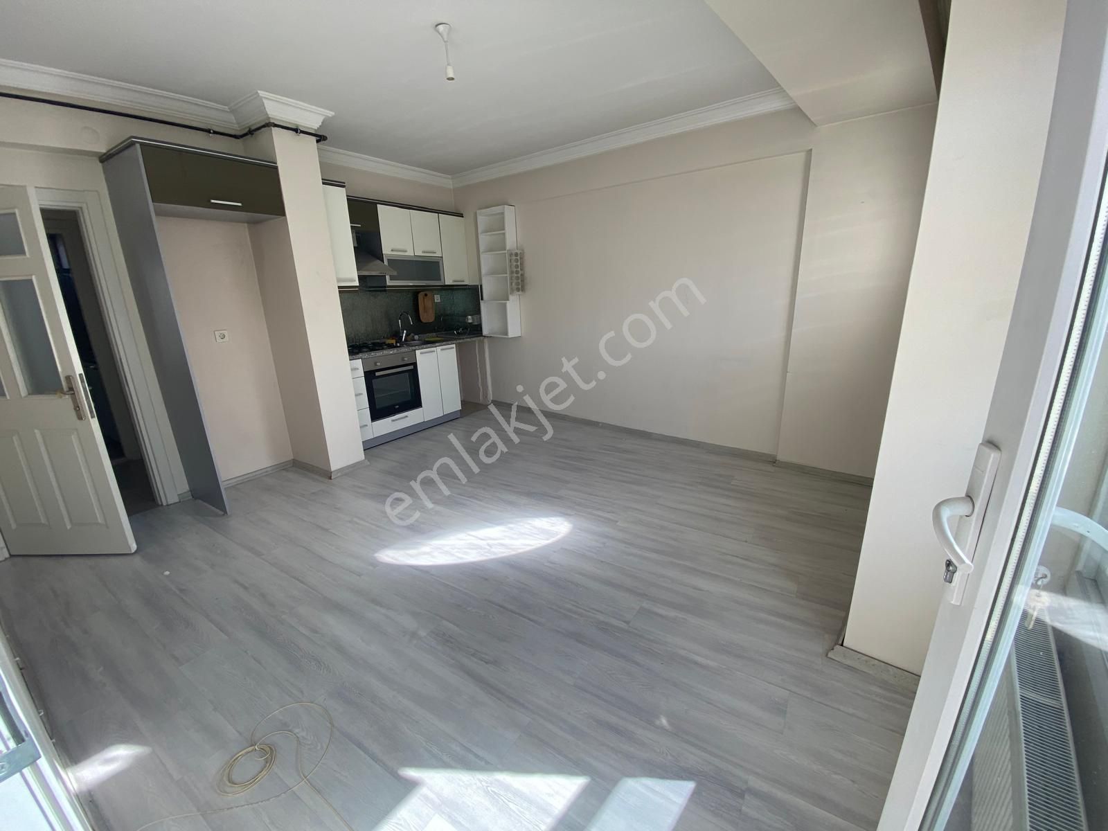 Arga'dan Buca Çevikbir Meydan Yakını D. Gazlı 2+1 Kiralık Daire. - Görsel 16