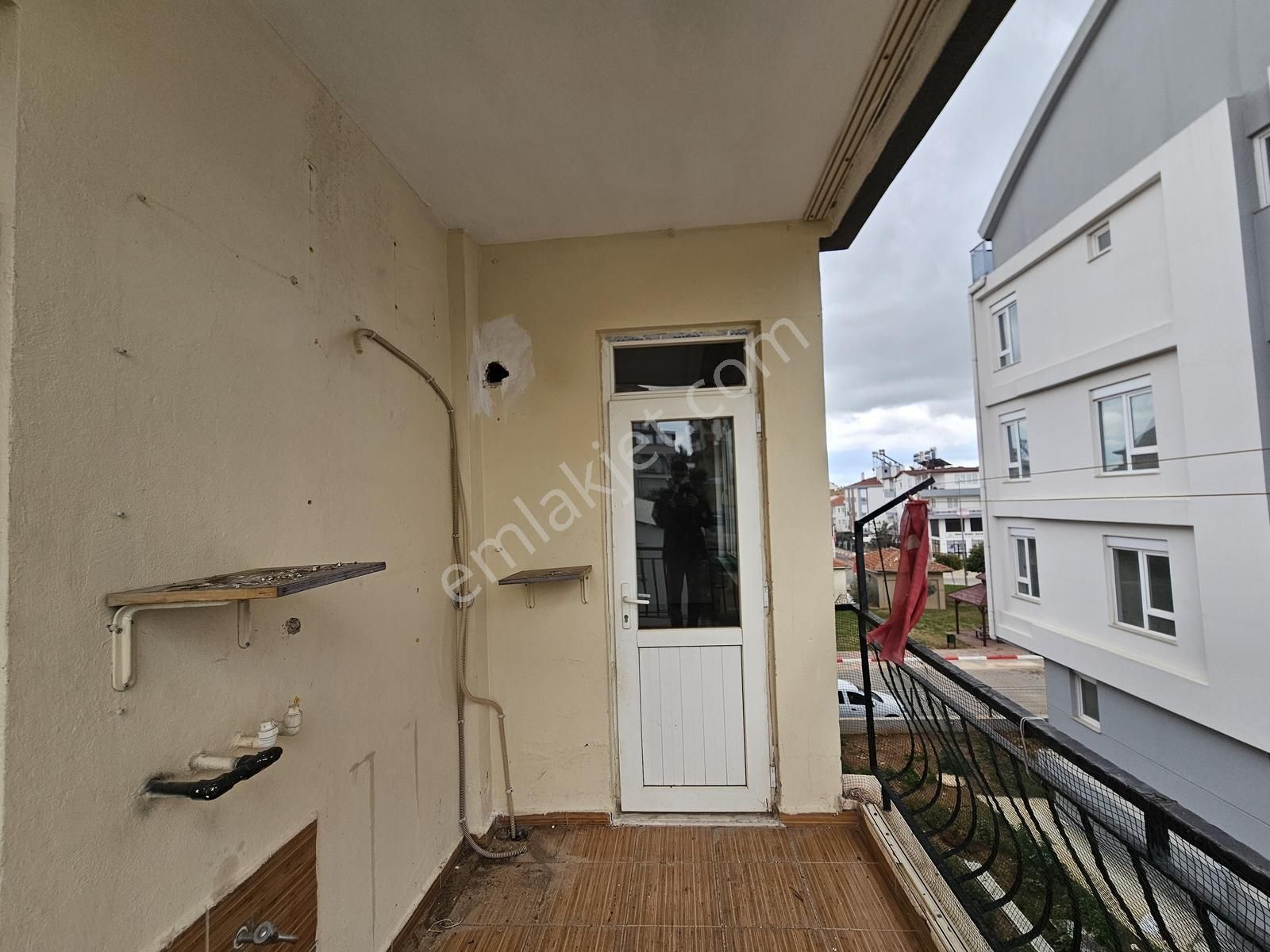 Ayanoğlun'da Satılık 2+1 95m2 Ayrı Mutfaklı Çift Balkonlu Daire - Görsel 23