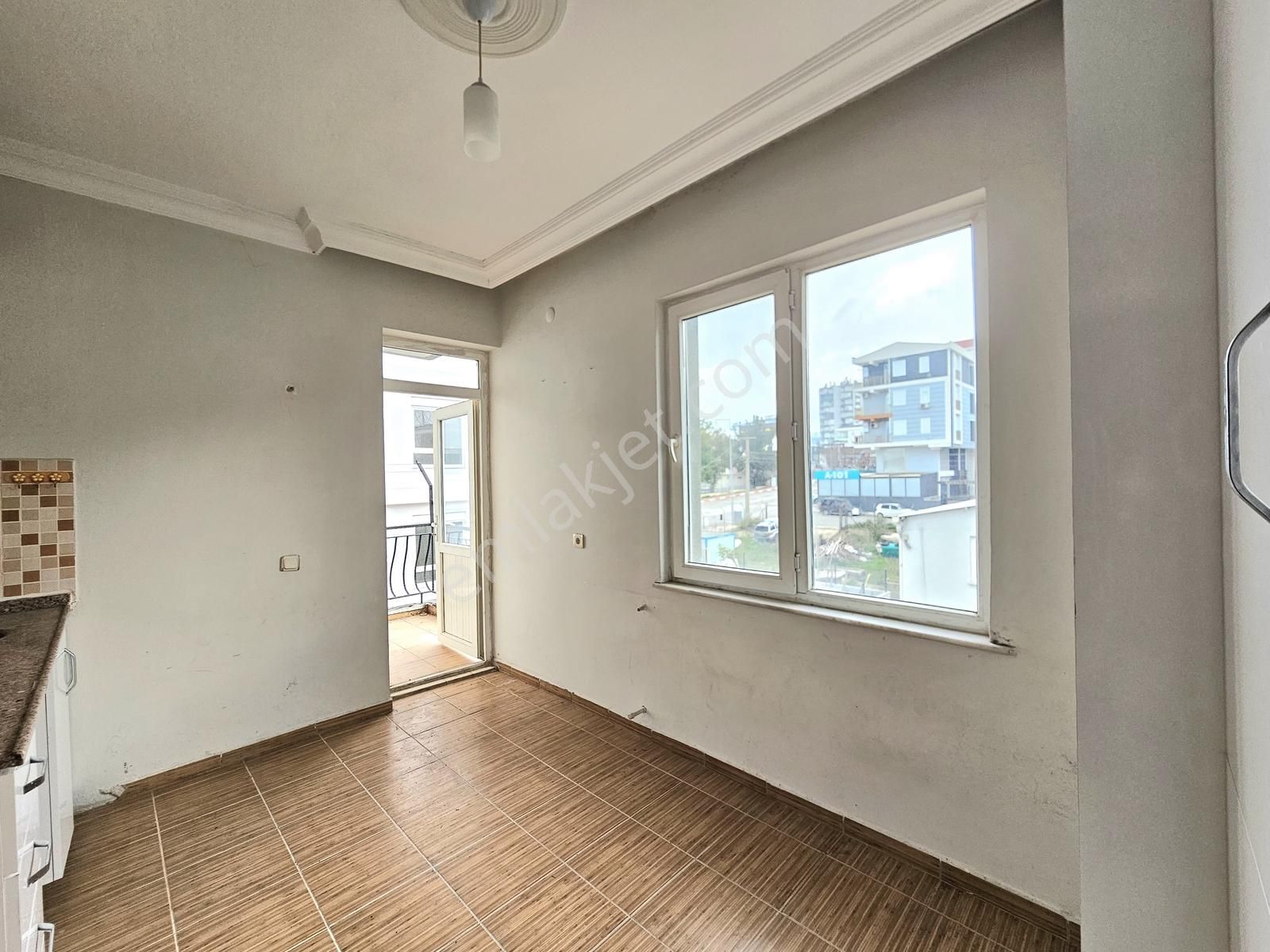 Ayanoğlun'da Satılık 2+1 95m2 Ayrı Mutfaklı Çift Balkonlu Daire - Görsel 13