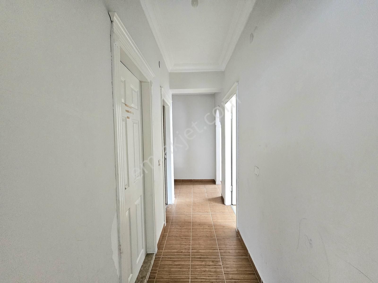 Ayanoğlun'da Satılık 2+1 95m2 Ayrı Mutfaklı Çift Balkonlu Daire - Görsel 18