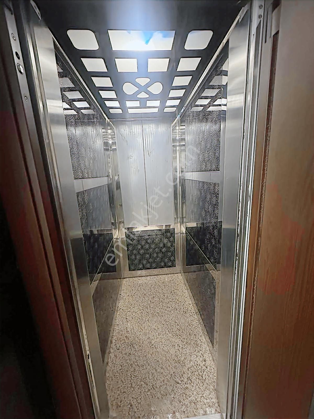 Binevlerde Satılık 2+1 Bahçe Kat 100mt Satılık Daire - Görsel 2